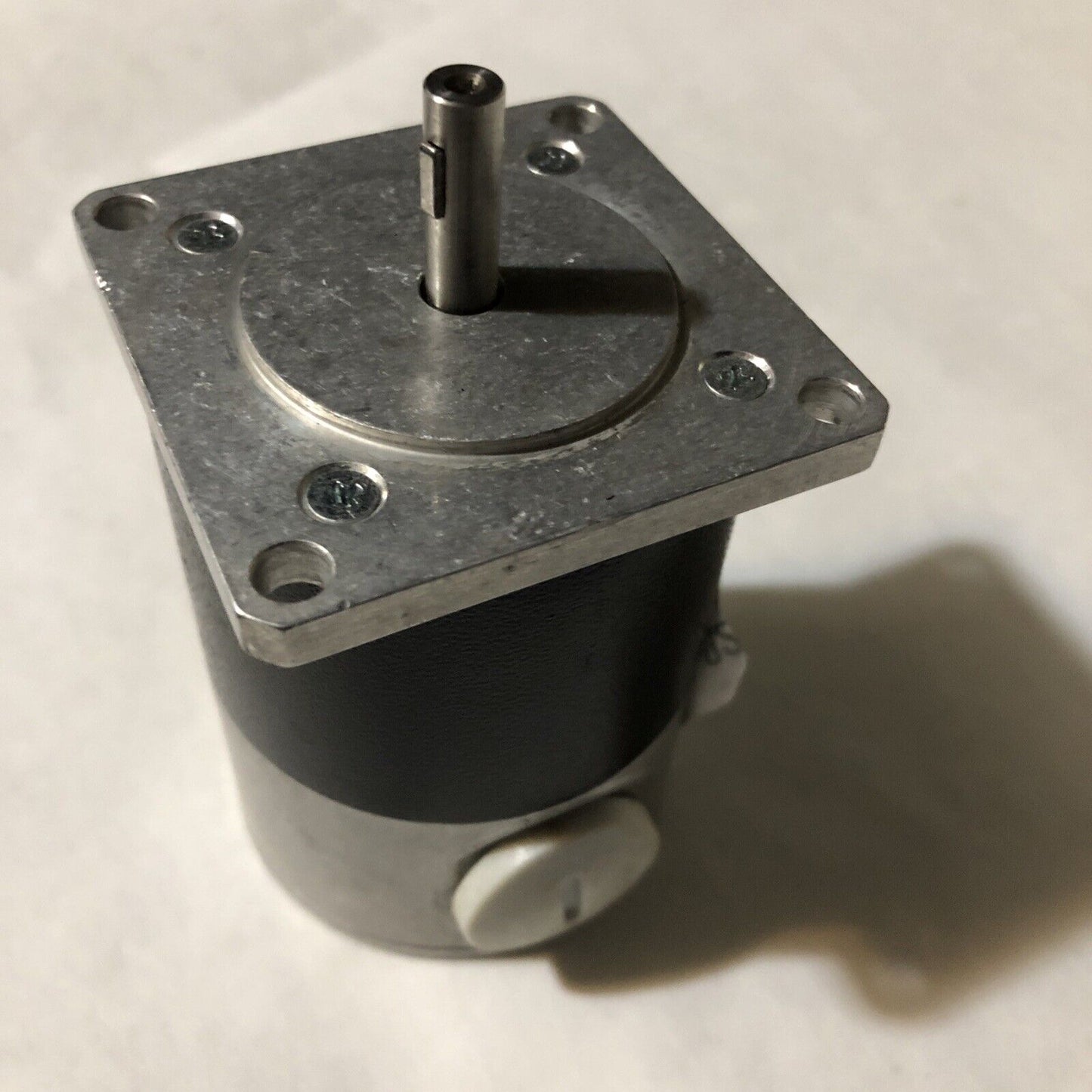 New Stogra Sm 56.1.18J1f 1A/Ph Stepping Motor, Shaft Diameter: 1/4",Bm