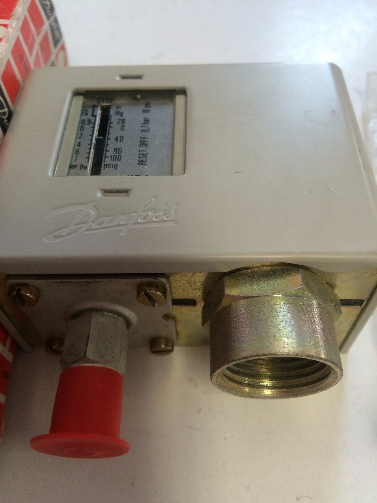 New Danfoss Kp1, 100 Psig ,060-2002 Pressure Switch,Cx