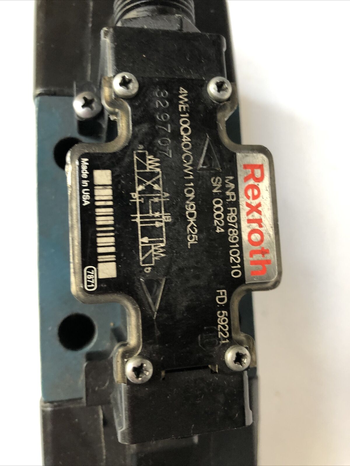 New Rexroth 4We10q40/Cw110n9dk25l Hydraulic Solenoid Valve, Mnr R978910210 V,Fi