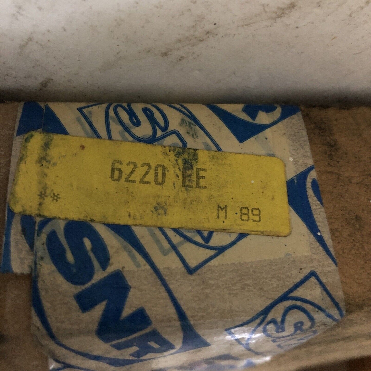 New Snr 6220, Snr 6220Ee Ball Bearing, 100Mm X 180Mm X 34Mm,Bt