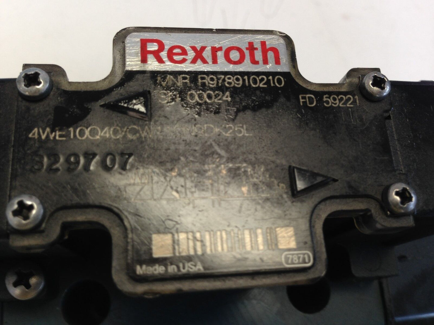 New Rexroth 4We10q40/Cw110n9dk25l Hydraulic Solenoid Valve, Mnr R978910210 V,Fi