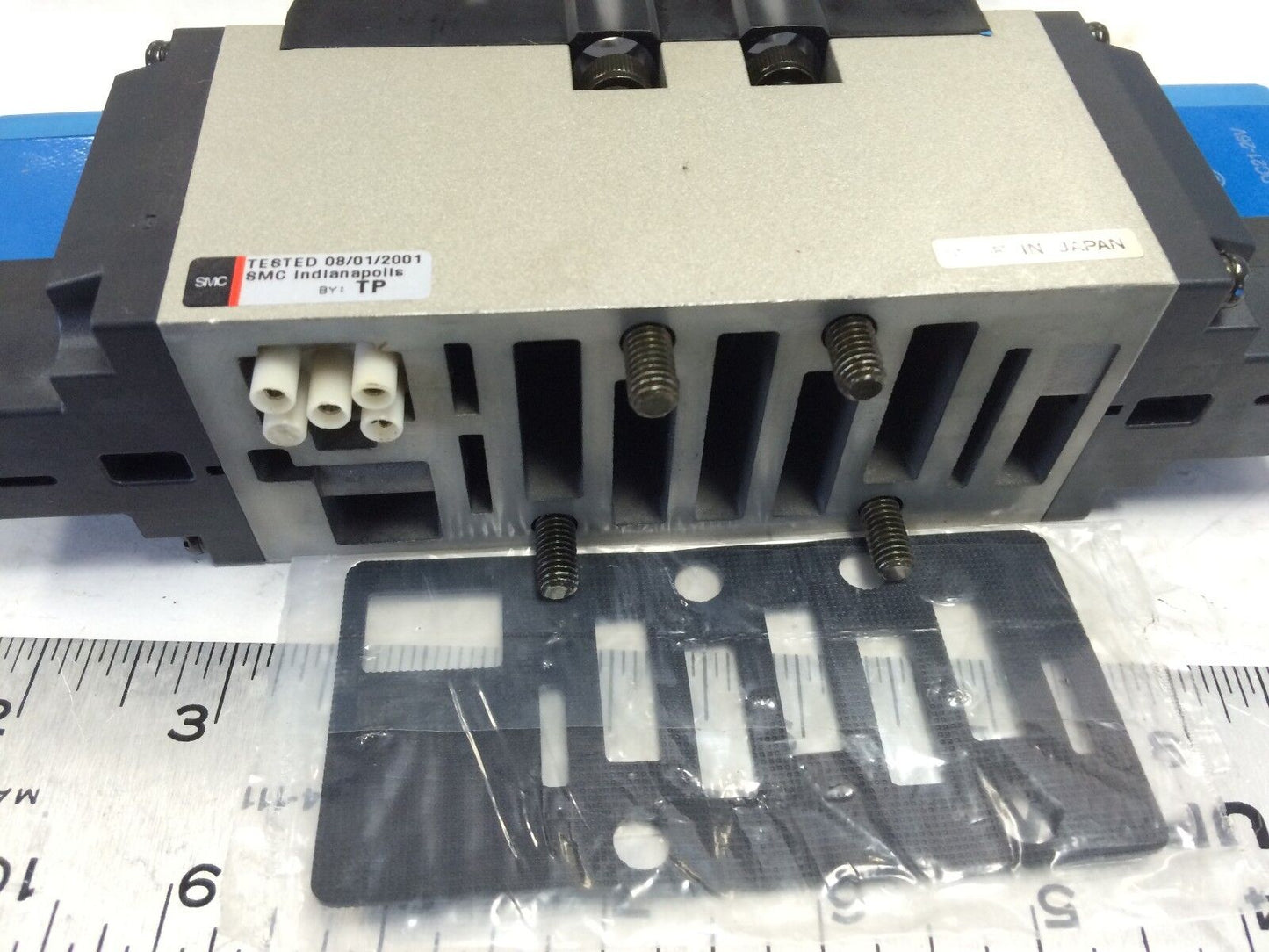 New Smc Vss8-8-Yjz-D-3Ez-V1 Pneumatic Solenoid Valve Dc21-26V, 24 Vdcl,Sm