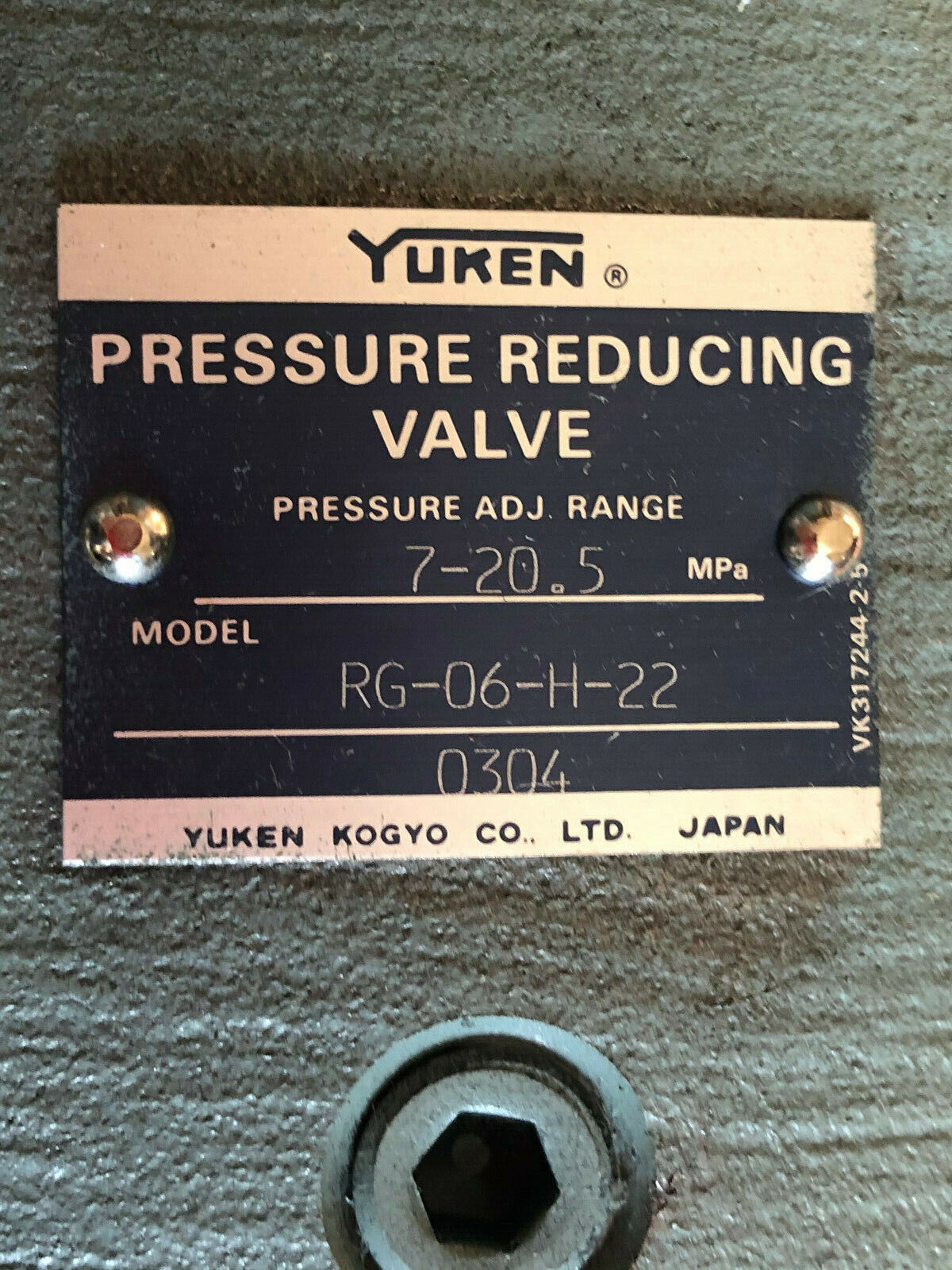 New Yuken Rg-06-H-22 0304 Hydraulic Pressure Reducing Valve. 7-20.5 Mpa,324,Ae
