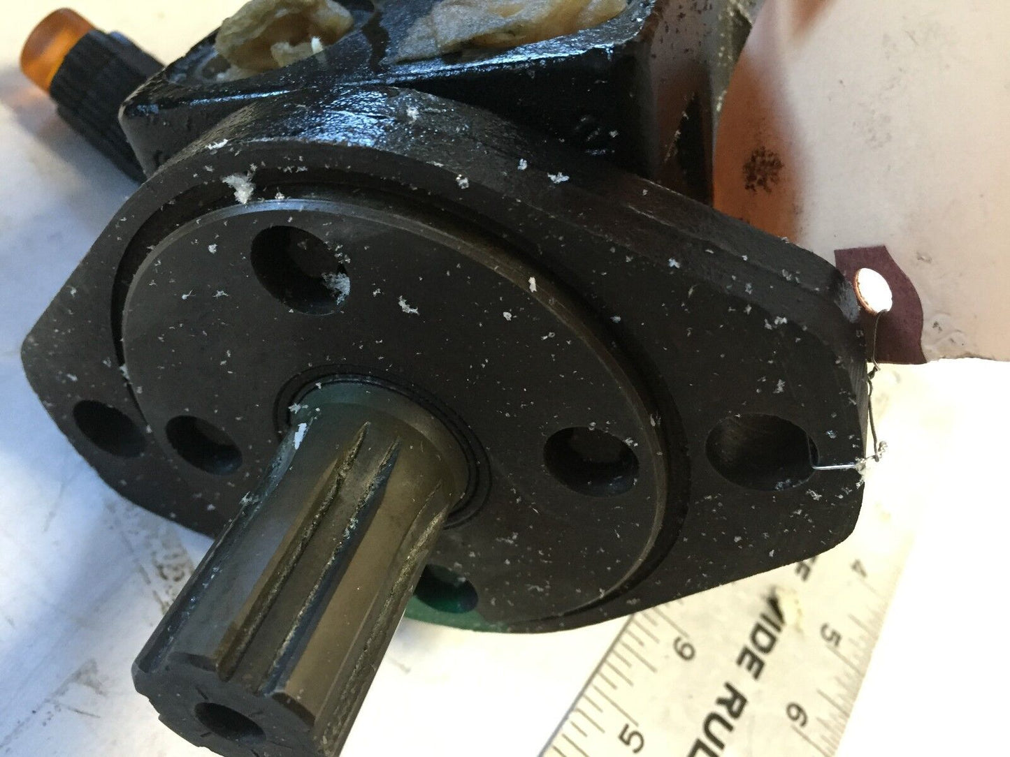 Char-Lynn Eaton 103 2085 010 Hydraulic Motor Pump,1" Shaft Diameter,Hj