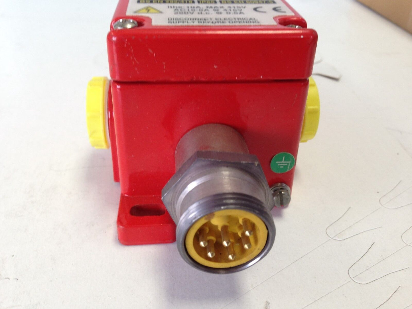 New Control Devices Gwn1 Emergency Stop Pull Switch Gwn1-50-Pw6-12-Il Craig,Fd
