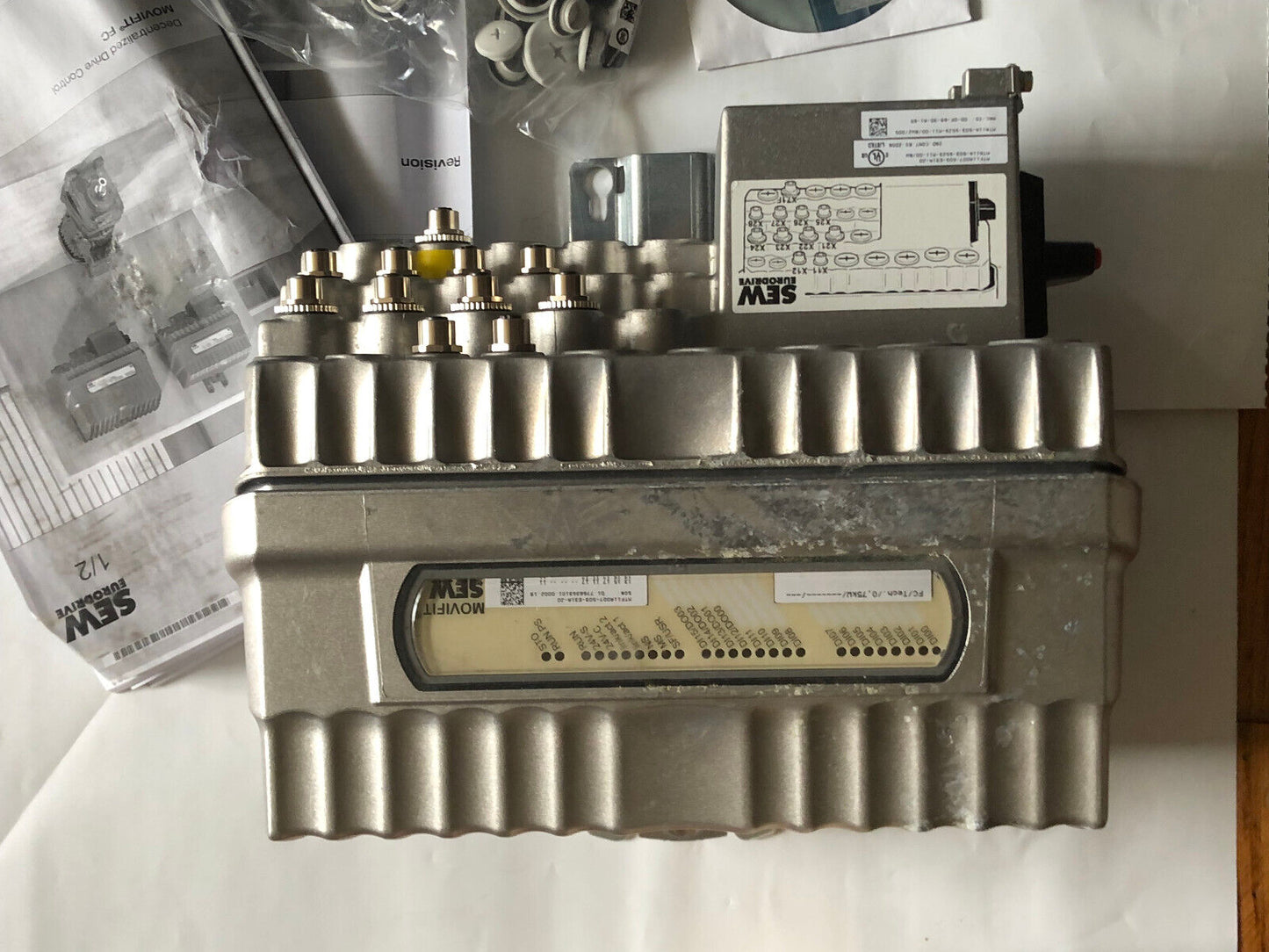 New Sew Eurodrive Mta11a-503-S523-M11-00/Bw2/00S Movifit Inverter Drive,Ao