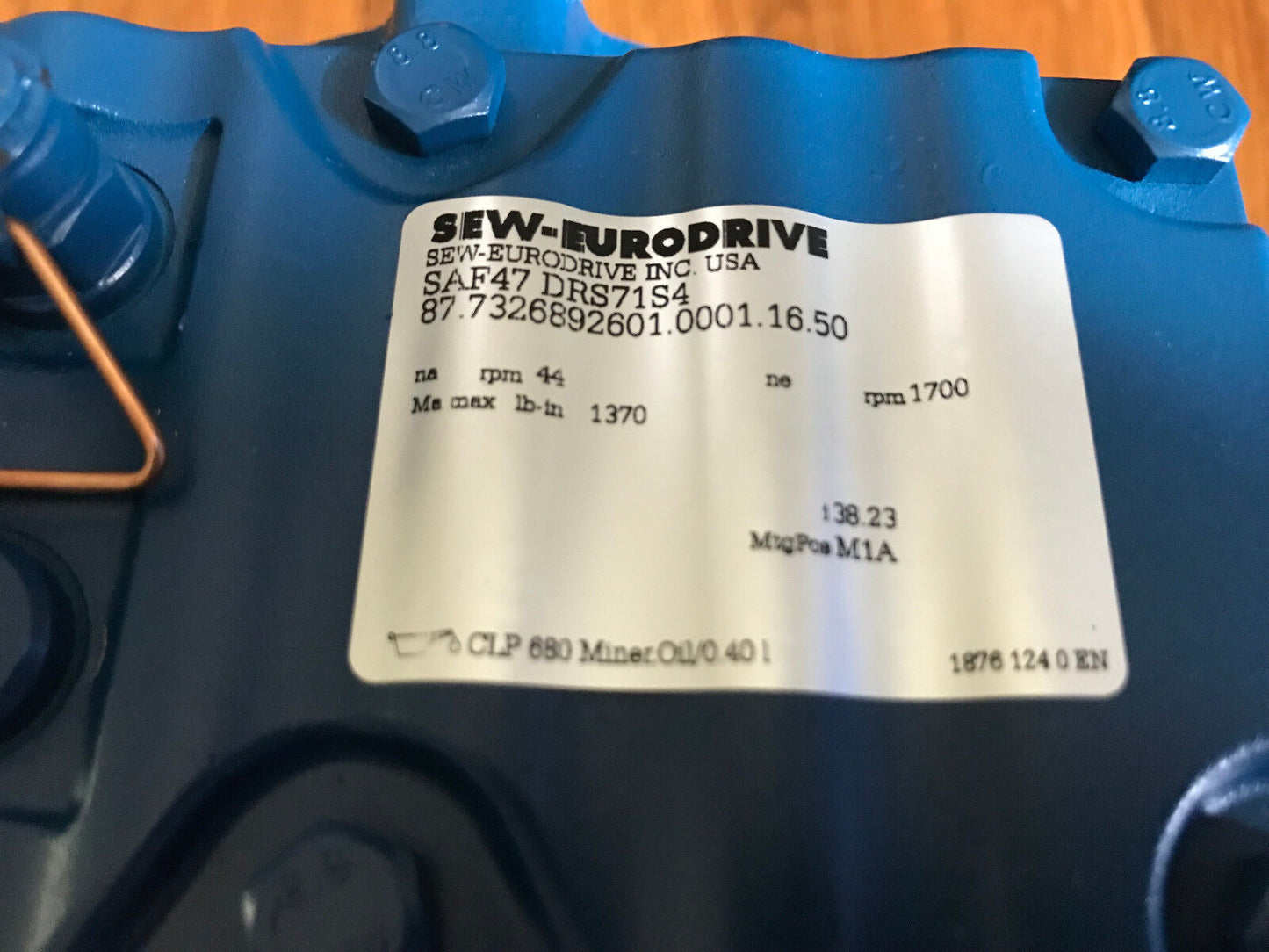 Sew-Eurodrive Saf47 Drs71s4 Gearmotor Inverter Duty. Rpm1700/44 0.33Hp,Dl