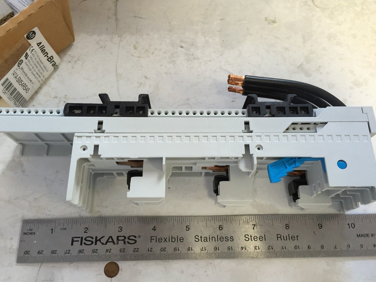 New Allen Bradley 141A-Sm54*45,141A-Sm54 45 Ser B Plc,Sn