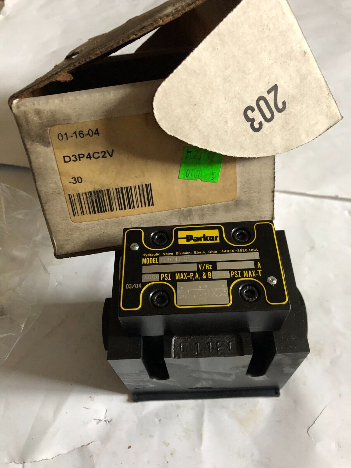 Parker Hannifin D3p4c2v,D3p4c2v-30 Oil Operated Directional Control Valve,By