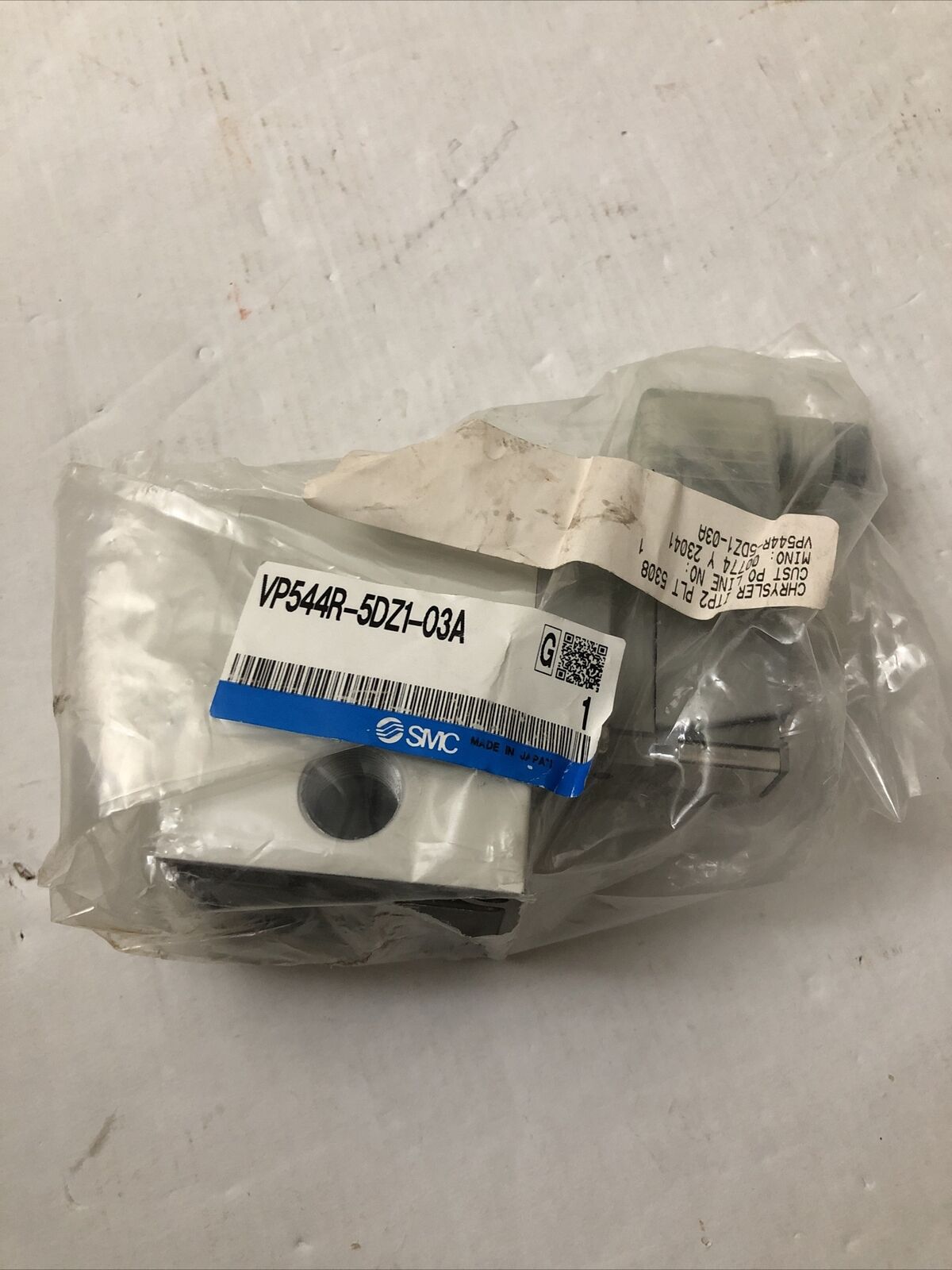 New Smc Vp544r-5Dz1-03A Valve ,Cv
