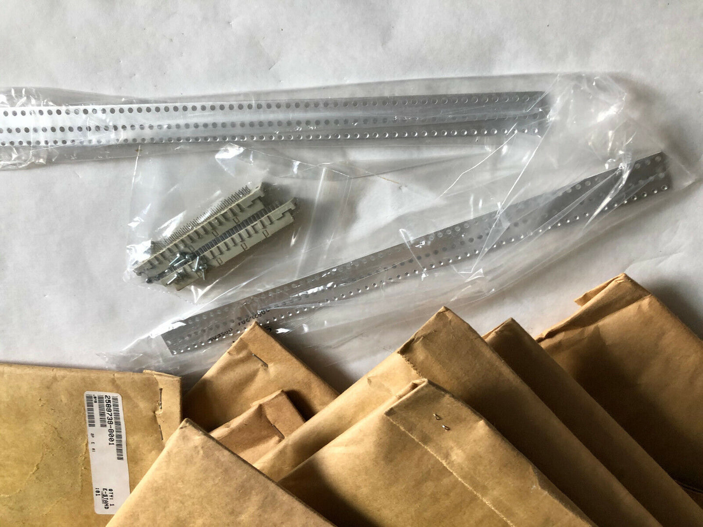 New Siemens 2589739-8001,Erni 913158 Support Rail P2 9Slot 575,Ew