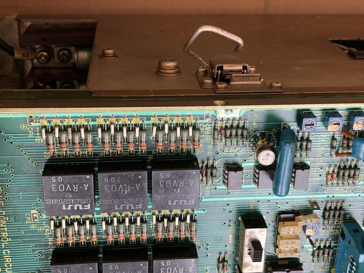 Fanuc A20b-0008-037,A20b-6041-H107,A20b-0008-037/02 05C Spindle Servo Unit,Ce