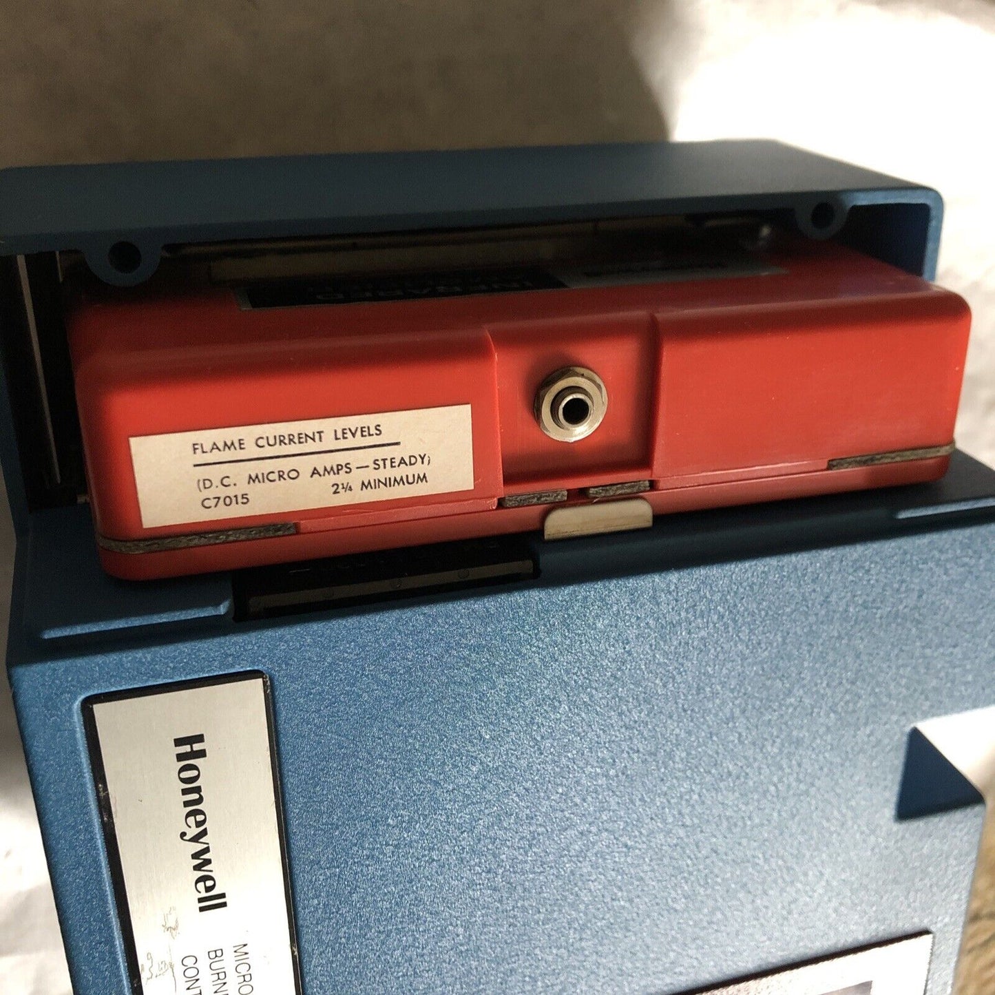 Honeywell Bc7000l 1000 Microcomputer Burner System,R7248a1004 Infrared,En