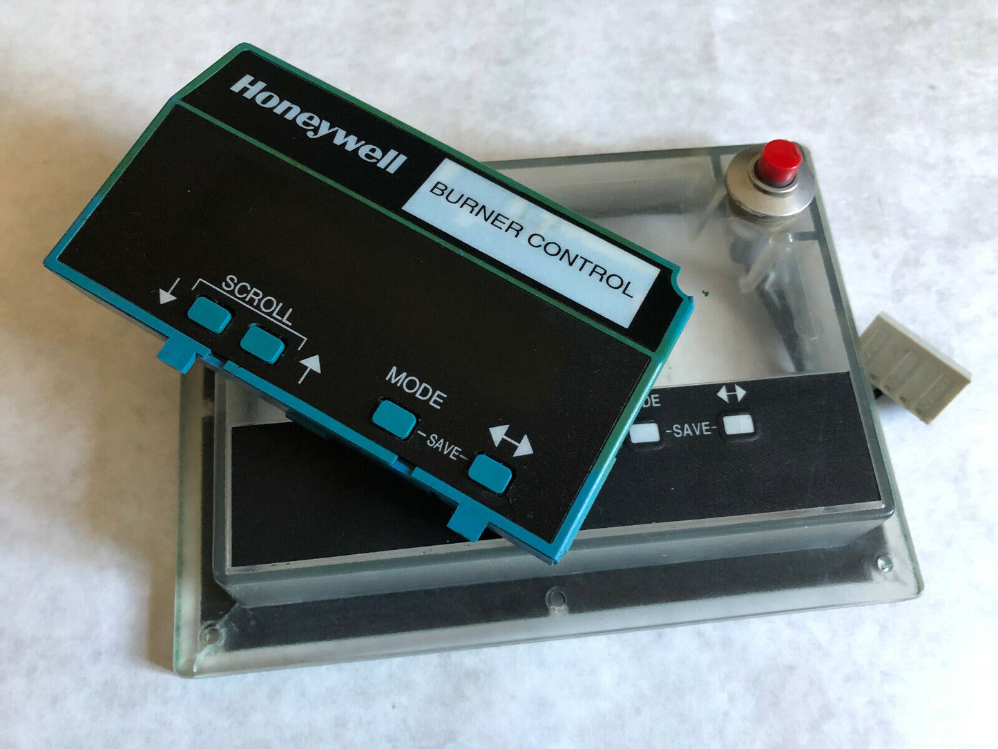 Honeywell S7800a1001 Burner Keyboard Display Module English (Holder Damaged),Eb