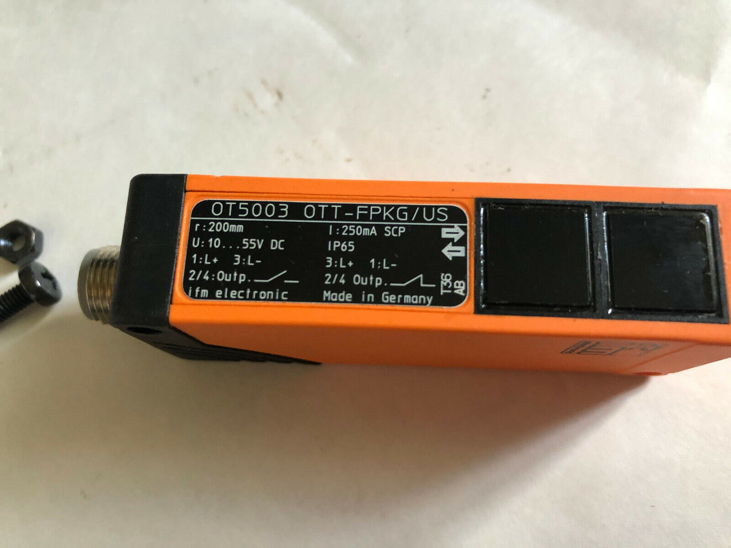 New Efector Ot5003 Ott-Fpkg/Us 100-Ipf Photo Electric Sensor 10-55 Vdc Pnp,Ag