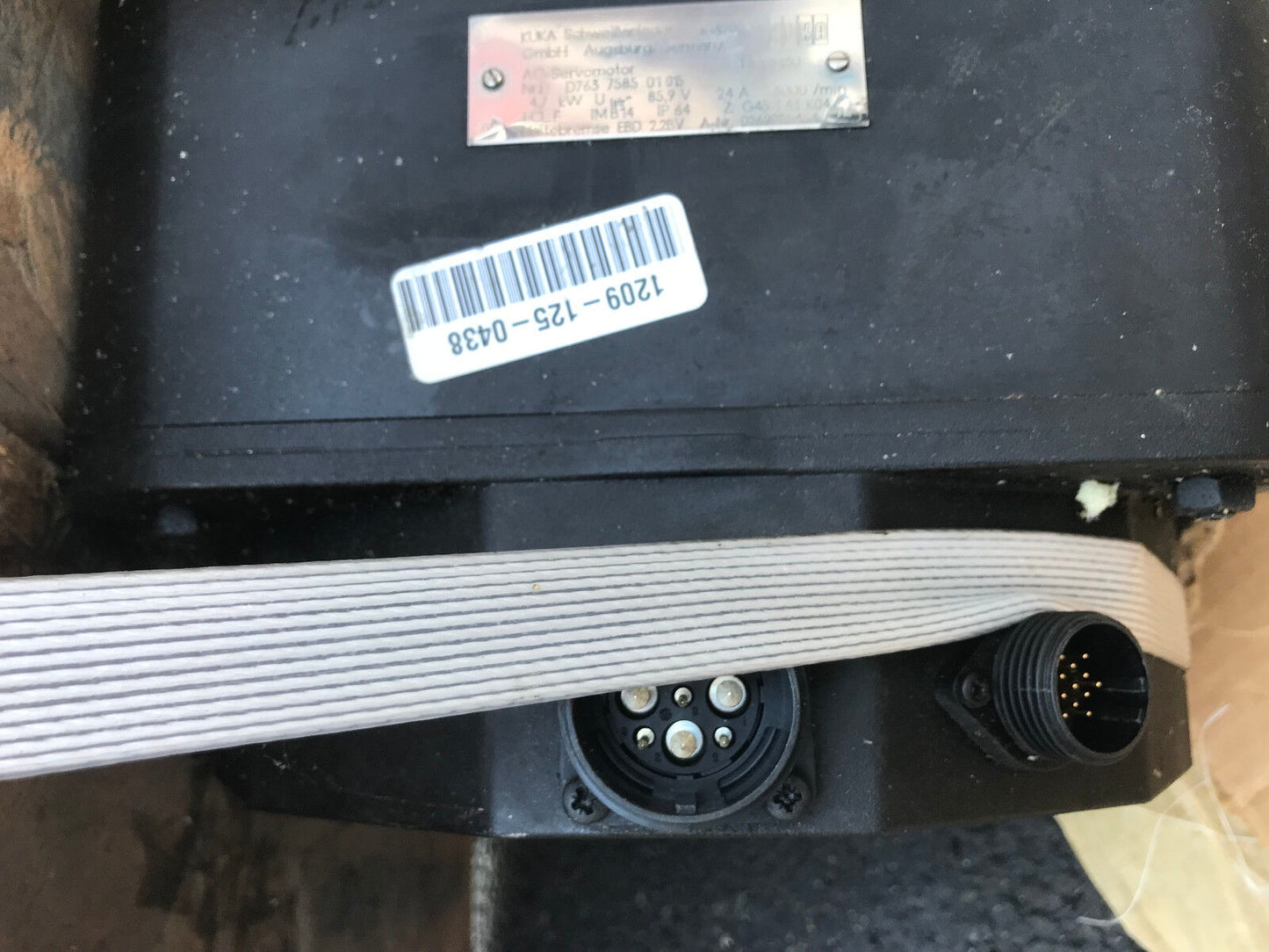 Kuka 1 Ft3130 Ac Servo Motor,026925454,4.7Kw,3000 Rpm,85.9 V,24A,D763 7585,Ak,Tg