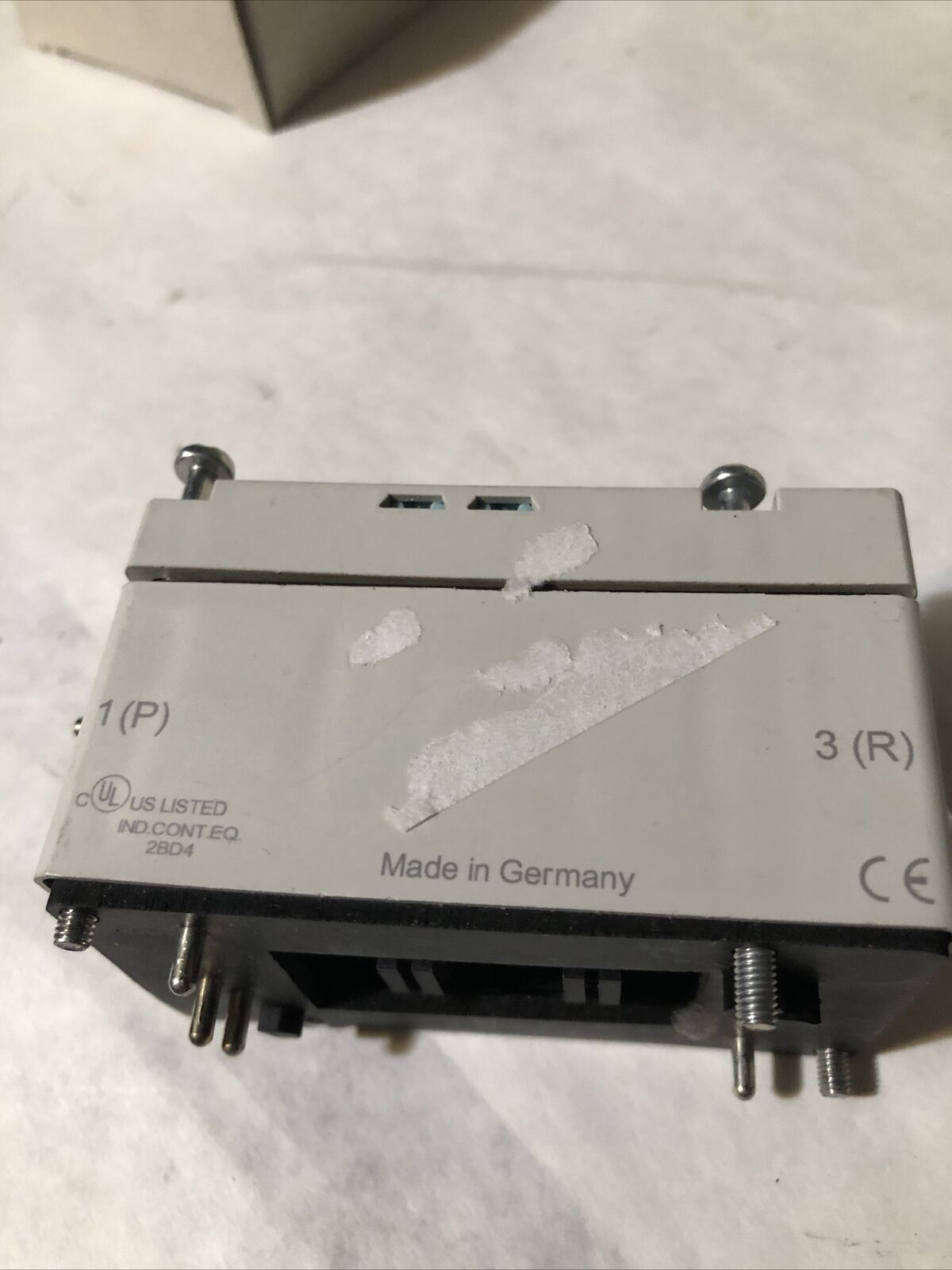 New Kuhnke 32-F-Sw-Mo,Airbox Ku 32-F-Sw-Mo,Pneumatic Sensor,M12 2X2e/2A-P,Bj