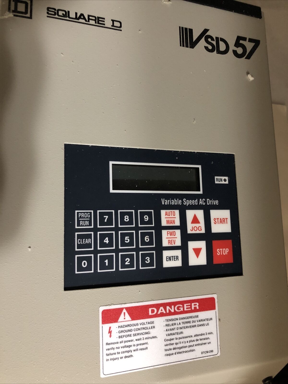New Square D 480Vac 7.5 Hp Vfd Drive Vsd57cu90n46 3 Ph (Telemecanique) Vsd57,Dj