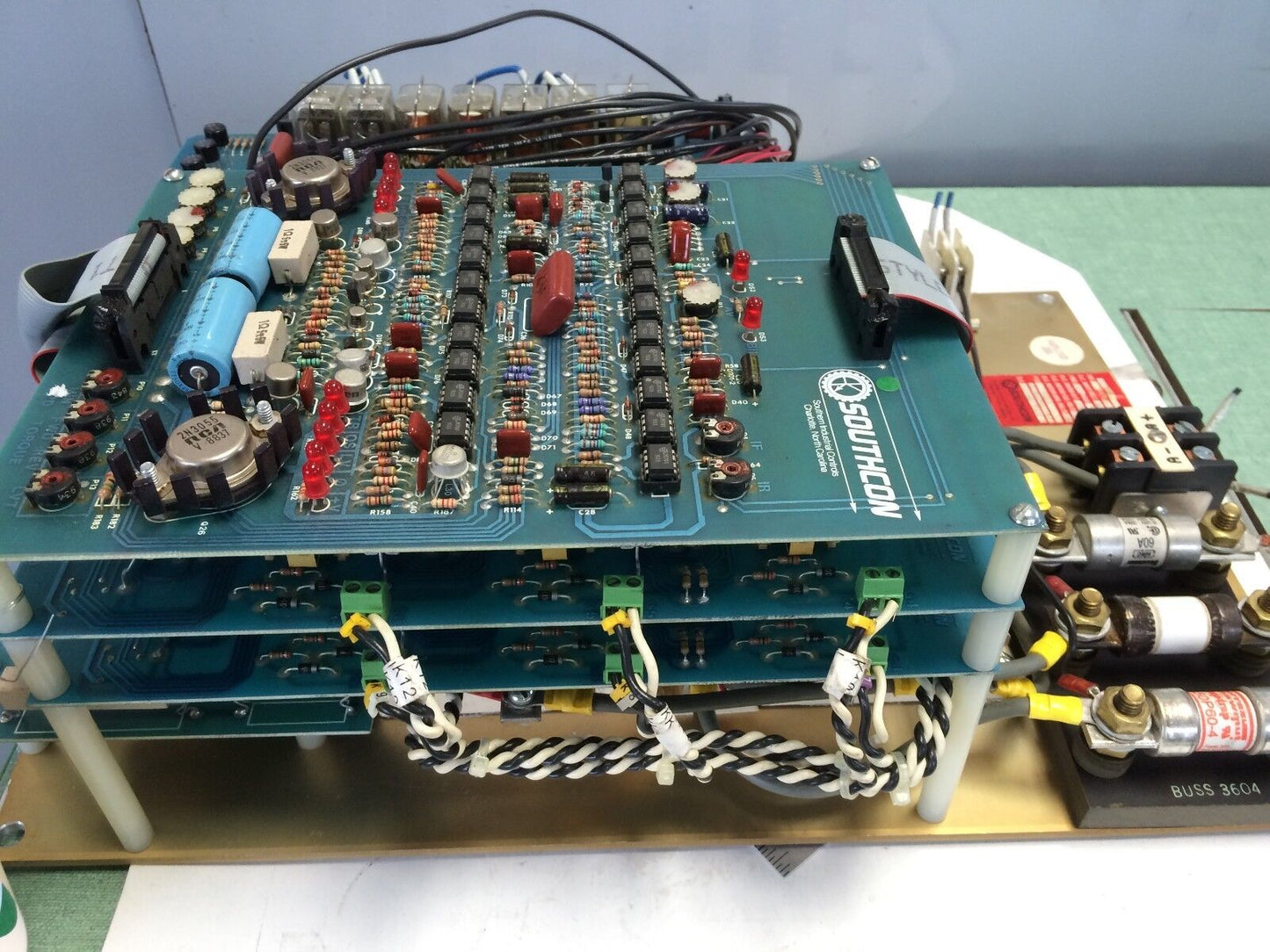 Southcon Dc12 Dc Drive,15 Hp,3-Phase,460V,7904 (6)Skkt91/14D,Dc12-2,J#7904 Vn,Bo