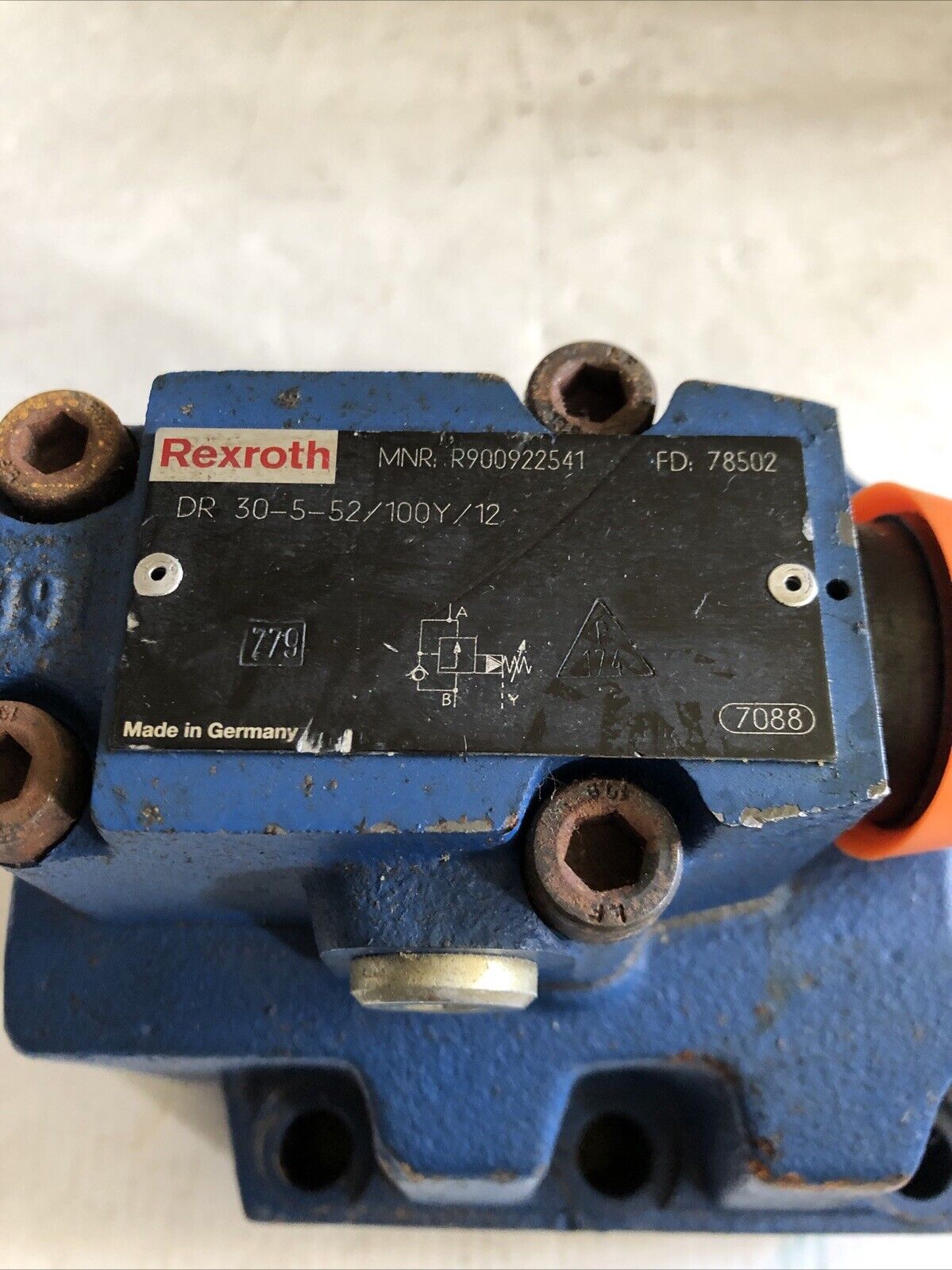 New Rexroth R900922541,Bosch Dr 30-5-52/100Y/12 Hydraulic Valve,Ej