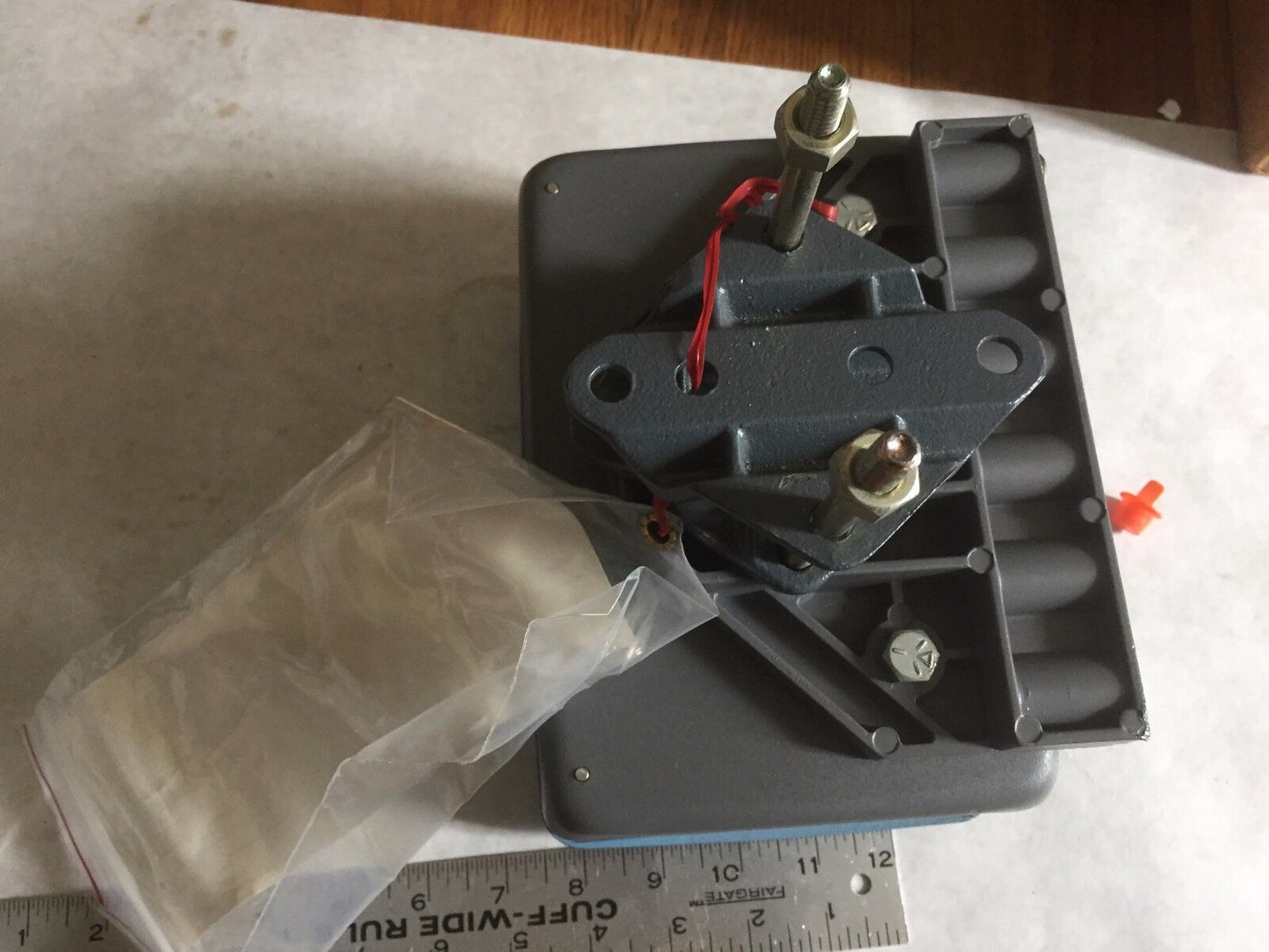 New Foxboro 136-3-3,422397 Pneumatic Computing Relay 20-22 Input/Output 3-15,Bh