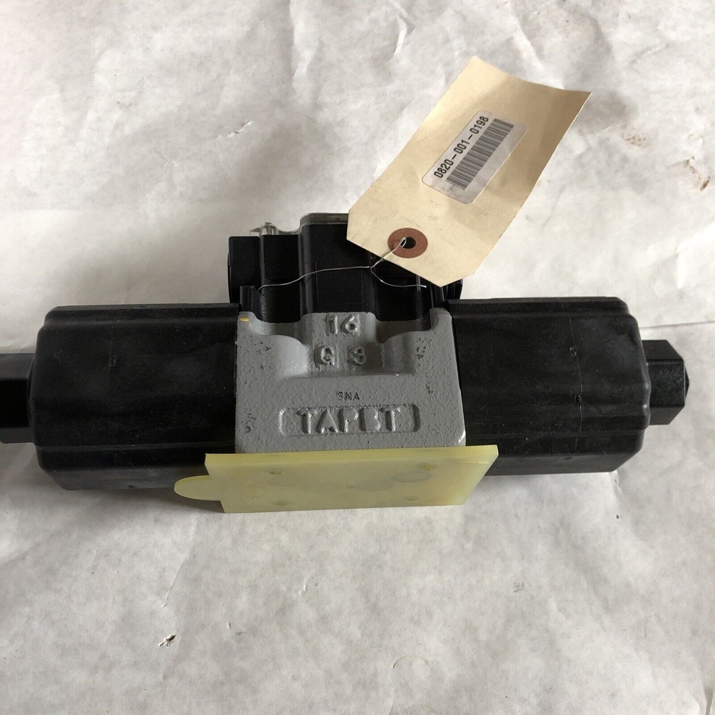 New Toyooki Hd3-3W-Bna-03B-Wyd2 Solenoid Directional Control Valve,Tapbt 16,Ap