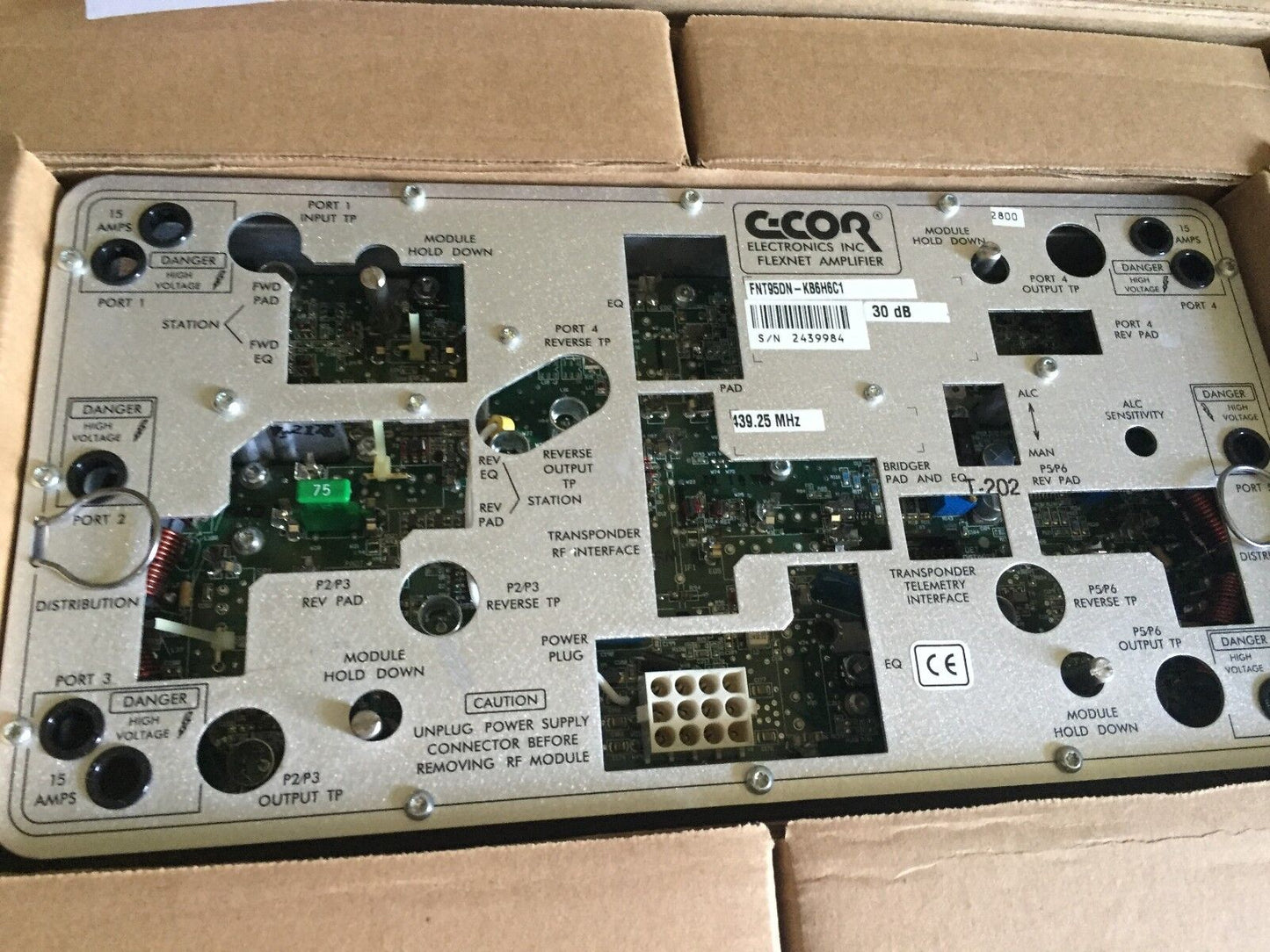 New C-Cor Fnt95dn-Kb6h6c1 Flenet Amplifier 15Amp 30Db 439.25Mhz,Ek