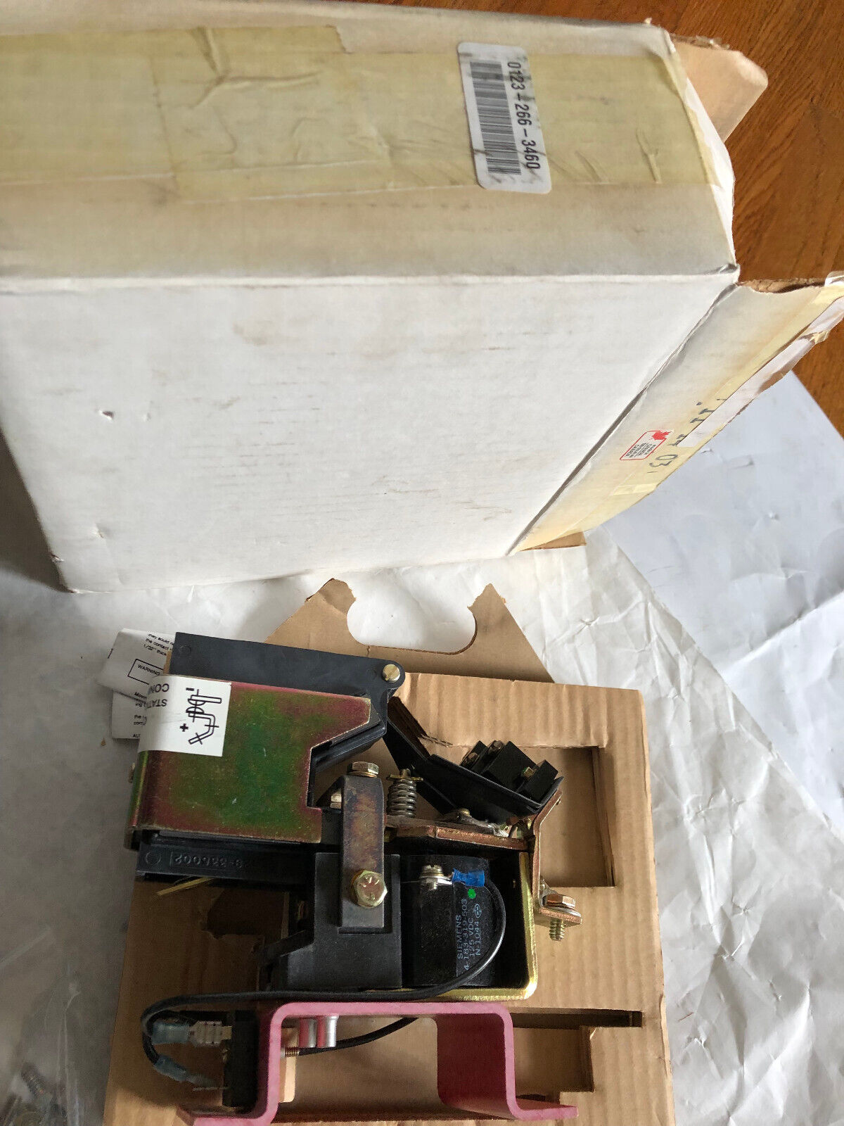 New Siemens 14-193-825-586,14429-335001,3Mn6 0310,250 Amp/500 Vdc Contactor,An