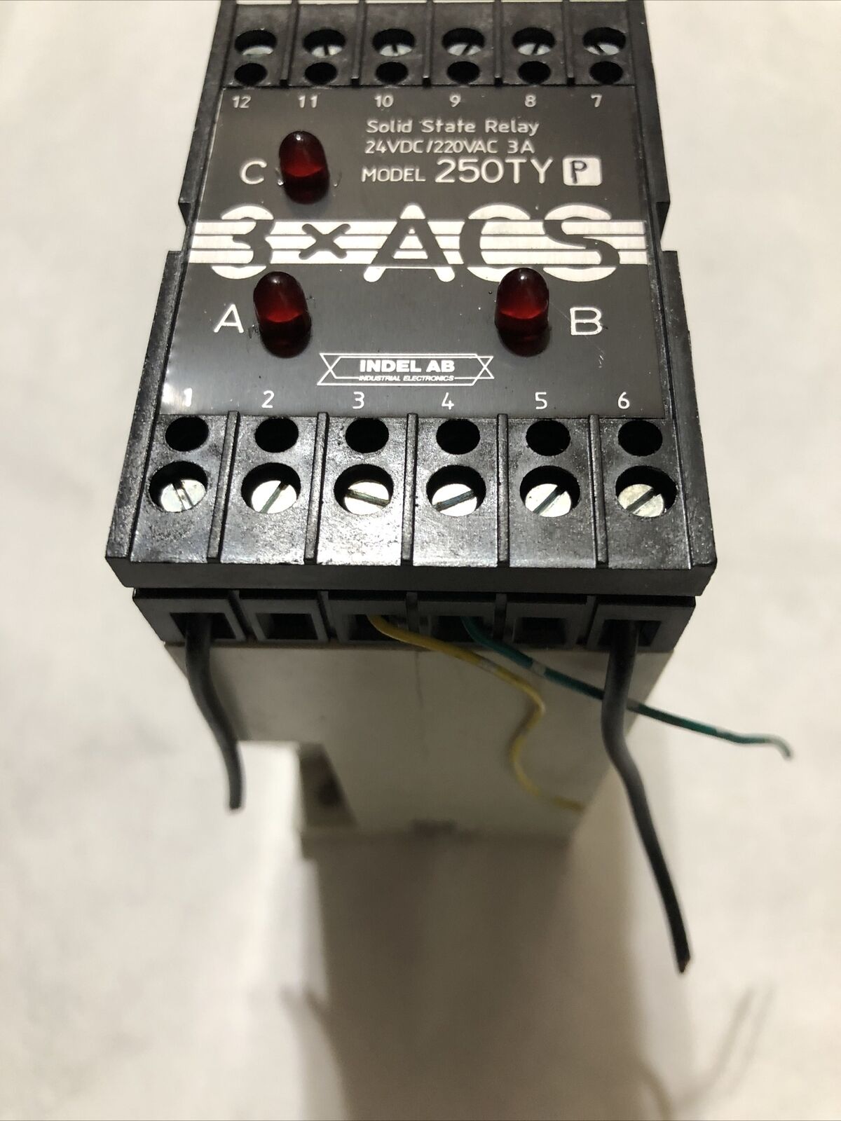 Indel Ab 3X Acs,250Ty P Solid State Relay 24Vdc / 220Vac 3A,Dj