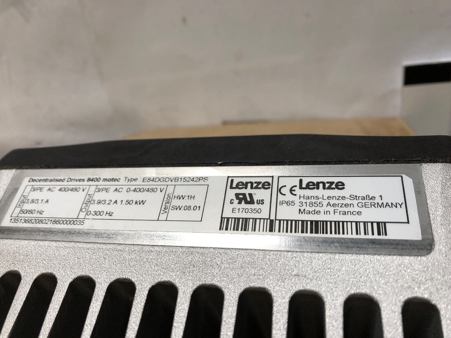 New Lenze E84dgdvb1524ps Inverter Drive Unit. 1.5Kw 3/Pe Ac 400/480V,3.8/3.1A,Ac
