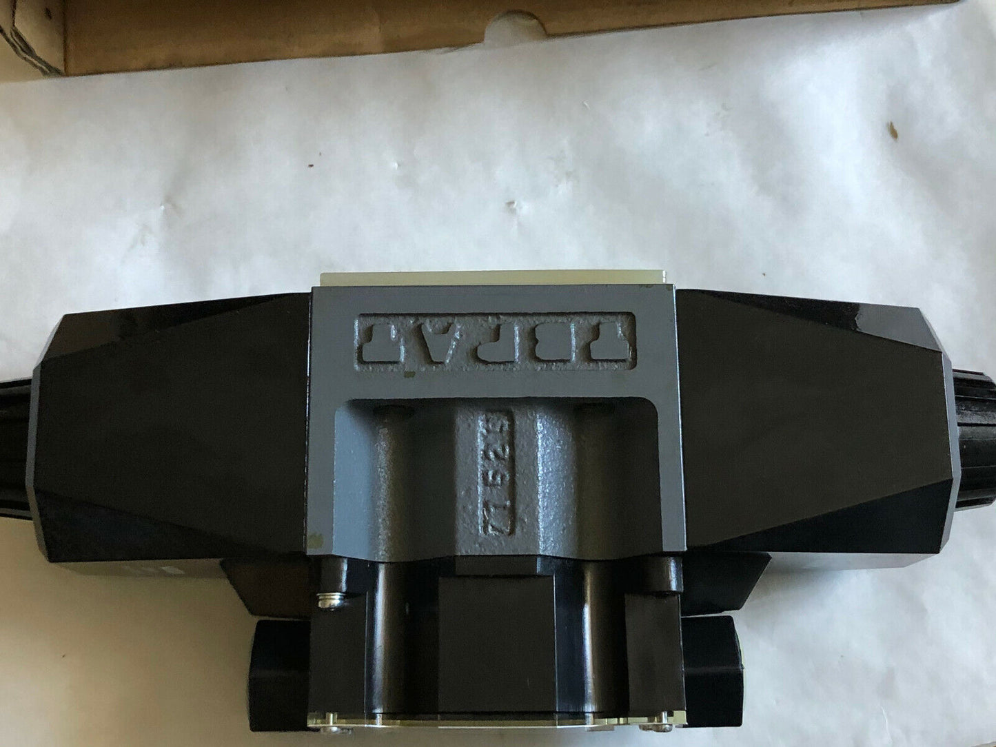 Keiki Dg4v-5-33C-M-P7l-H-7-40-Ja569y Directional Control Valve,P.N. 02-123806,Tn