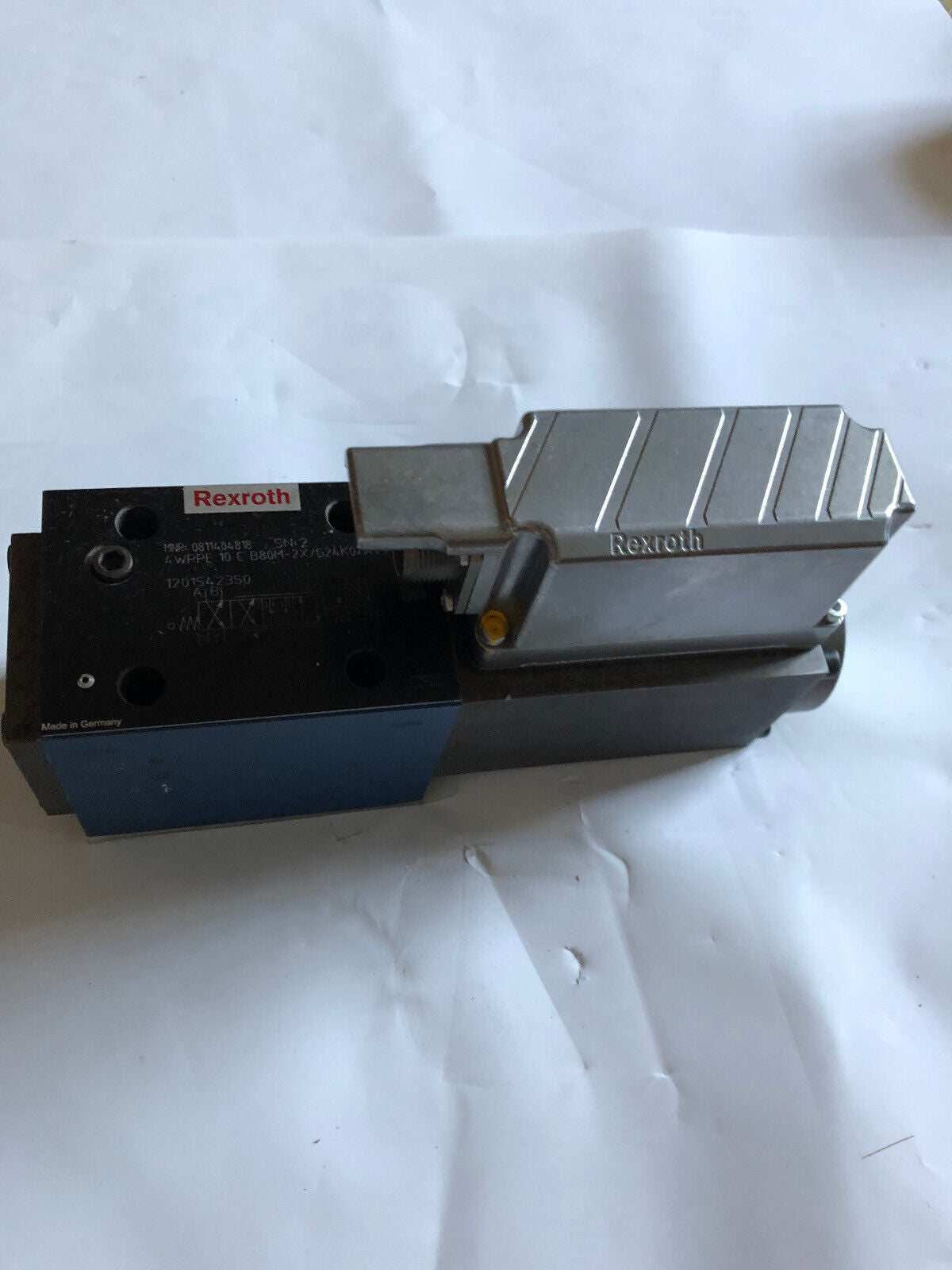 New Rexroth 0811404818 Hydraulic Servo Valve 4Wrpe 10 C B80m-2X/G24k0/A1m-846,Am