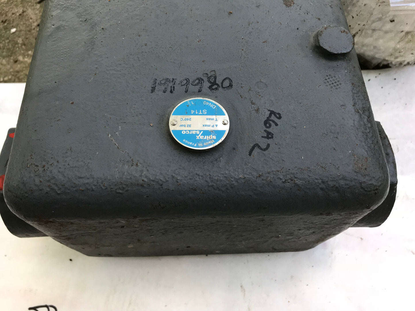 St14 1 Spirax Sarco St14,Dn40 32Bar Valve,1-1/2" Pn40 Gsc25n,Sensor Chamber,Tg