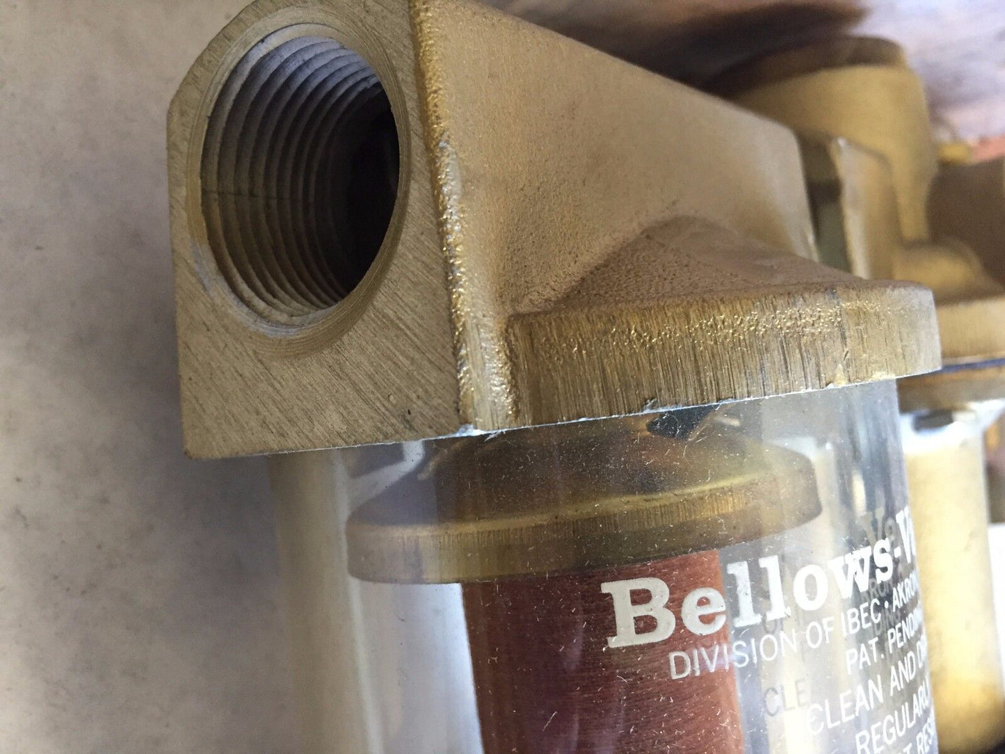 New Bellows-Valvair 1" Npt Lubri-Air Control Unit Regulator Oil Water Air,Ct