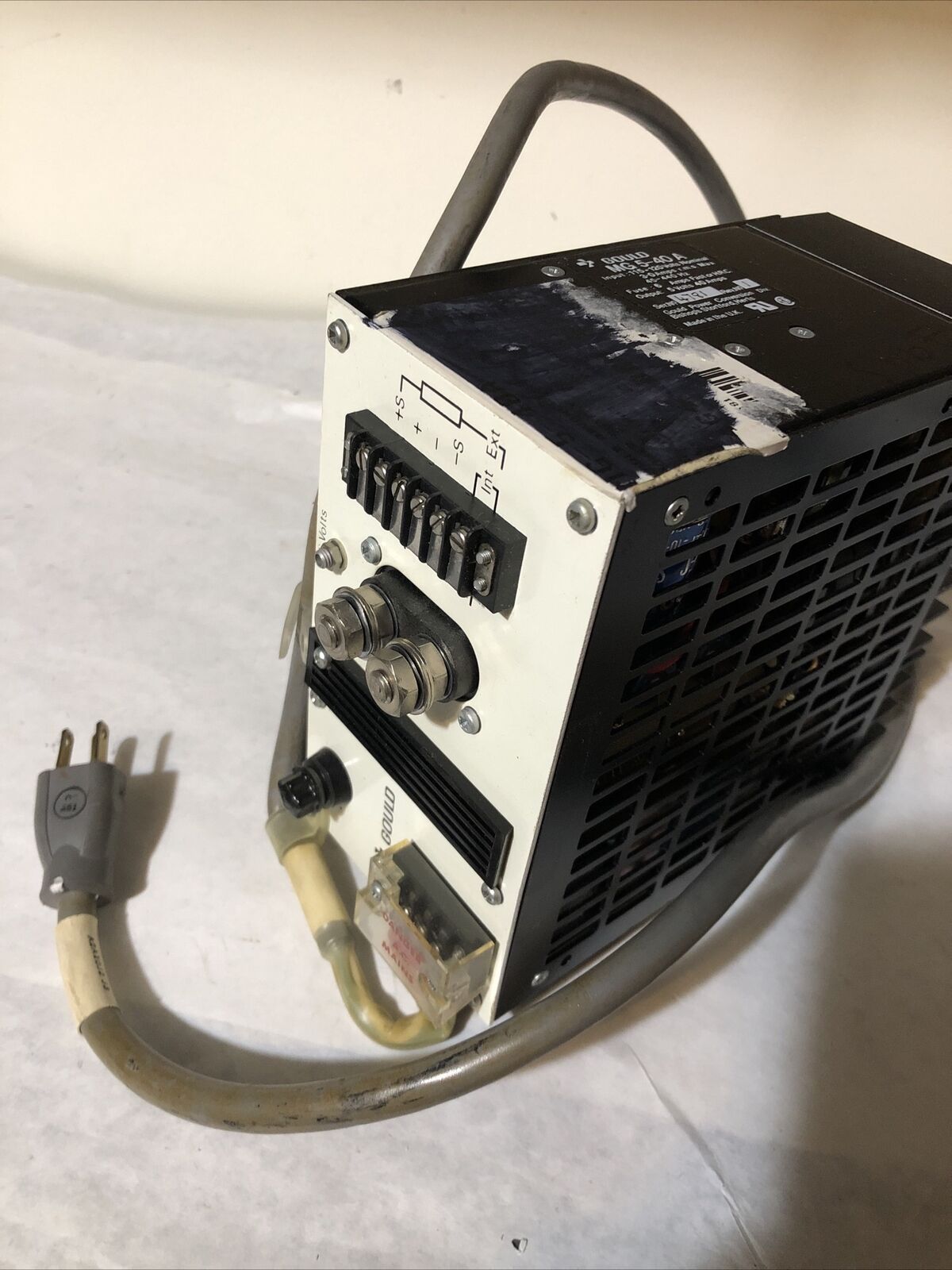 Modicon Power Supply 120Vac Gould Mg 5-40A,Bt