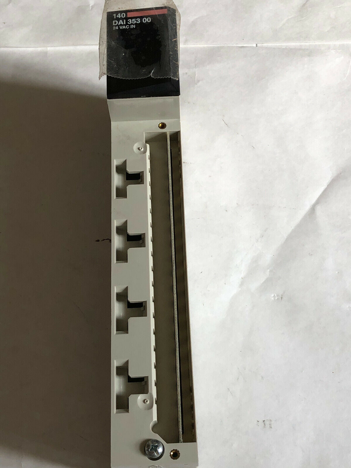 New Schneinder 140-Ddi-353-00 Tsx Quantum Module,140 Dai 353 00 24 Vac,Ew