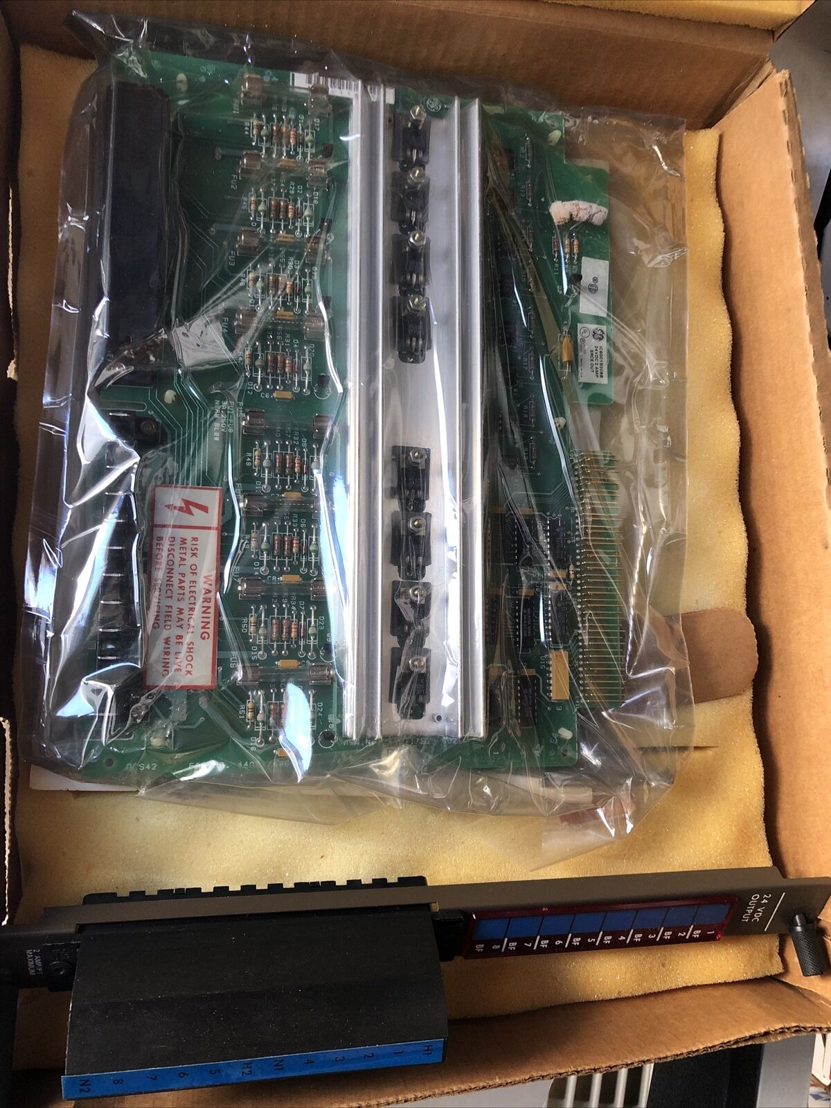 New Ge Fanuc Ic600yb908b 24Vdc 2Amp Ge Fanuc 44A717666-002 , 44A717529-G02,Fm