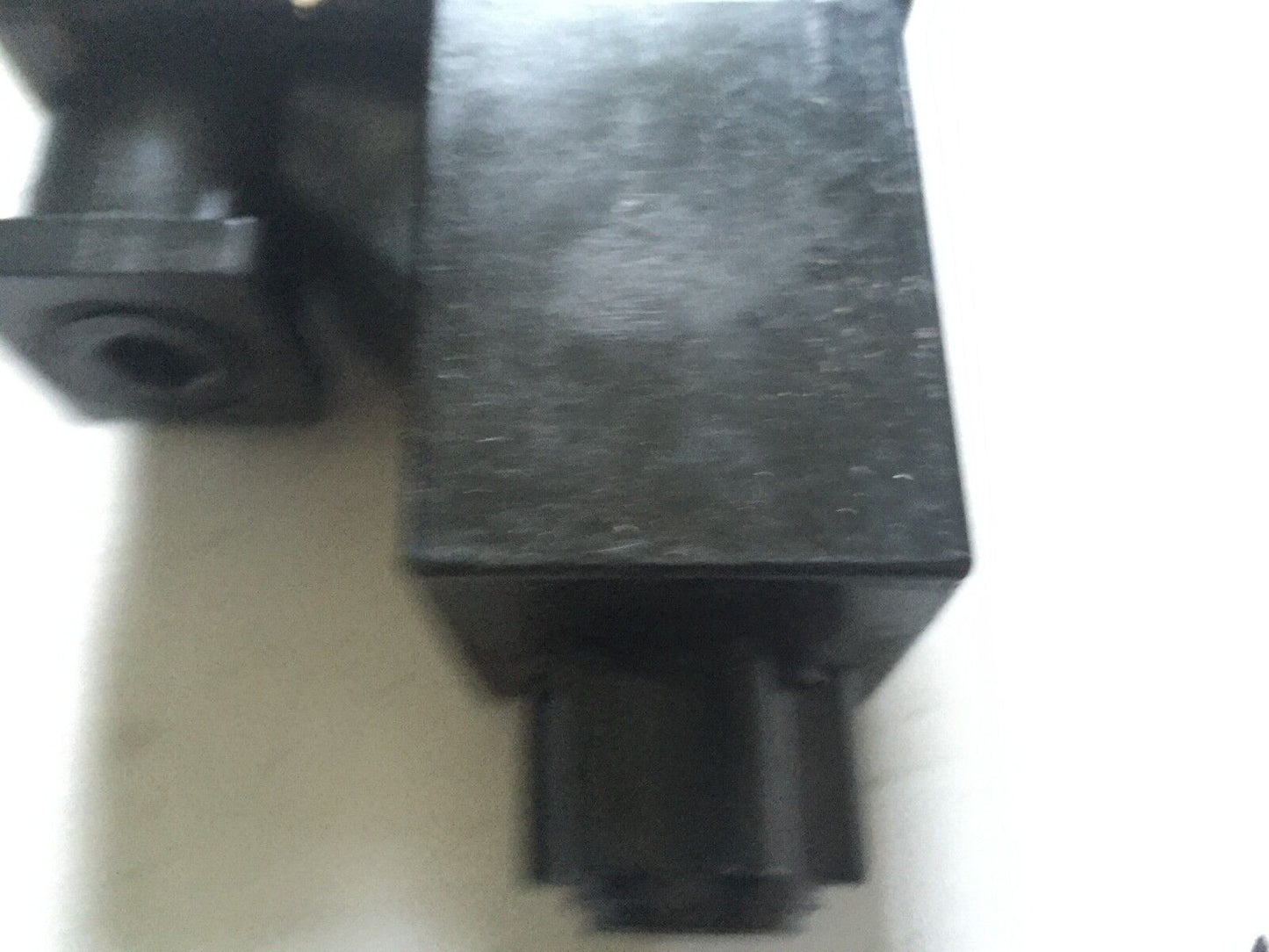 Parker D1vw2enjglv581xb755 Hydraulic Valve, 3000/1500 Psi ,Sm