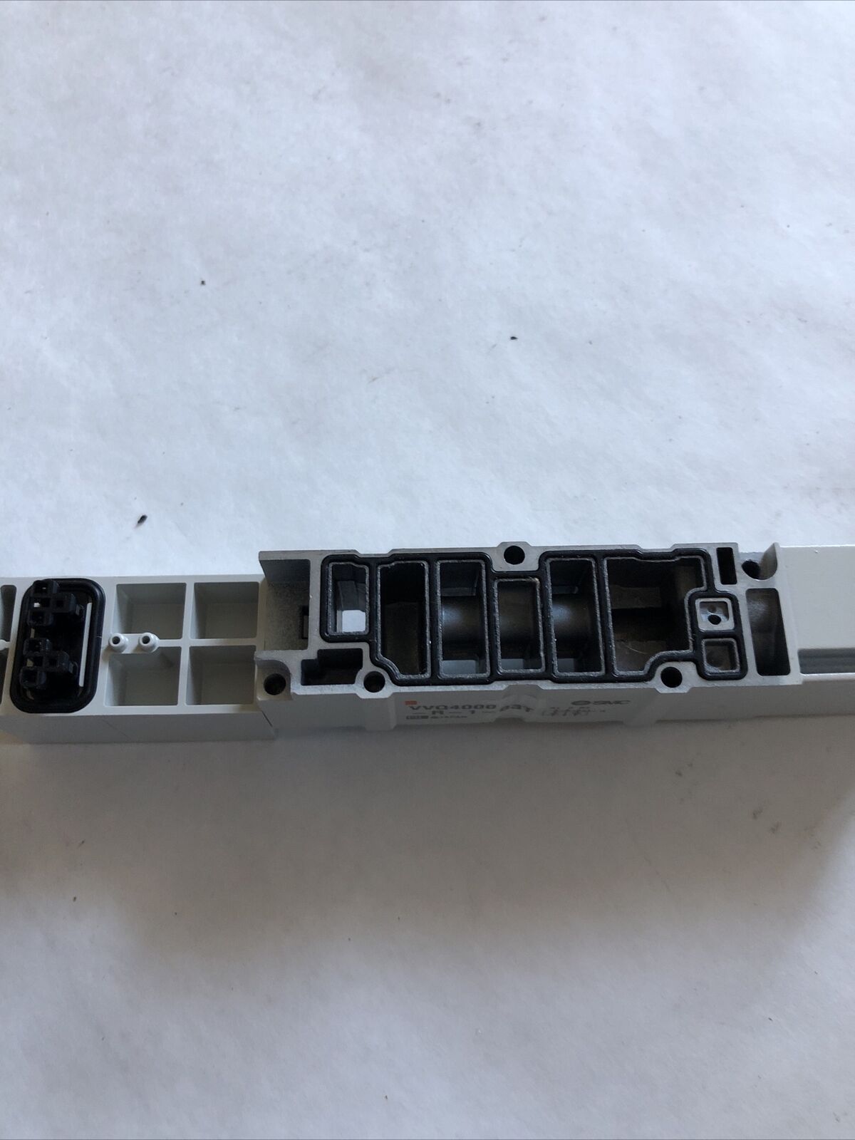 New Smc Vvq4000-R-1-03T Pneumatics Valve,Dg