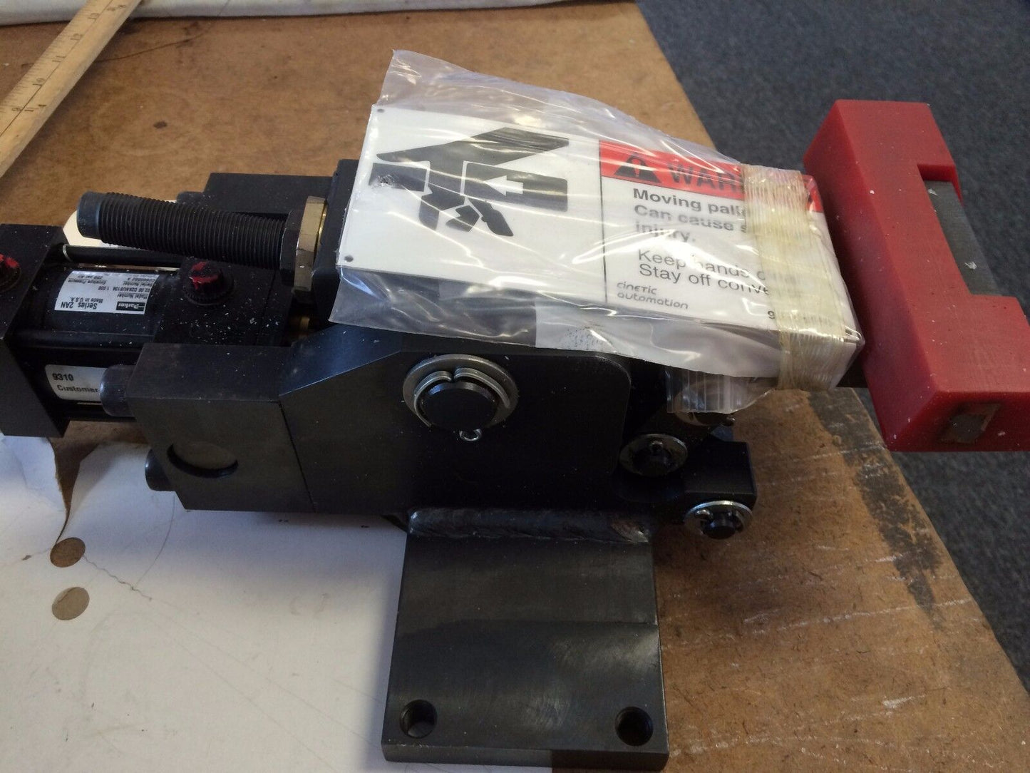 New Parker 02.00 D2anus13a 1.000 Pneumatic Pallet Stop,Series 2An,Ao