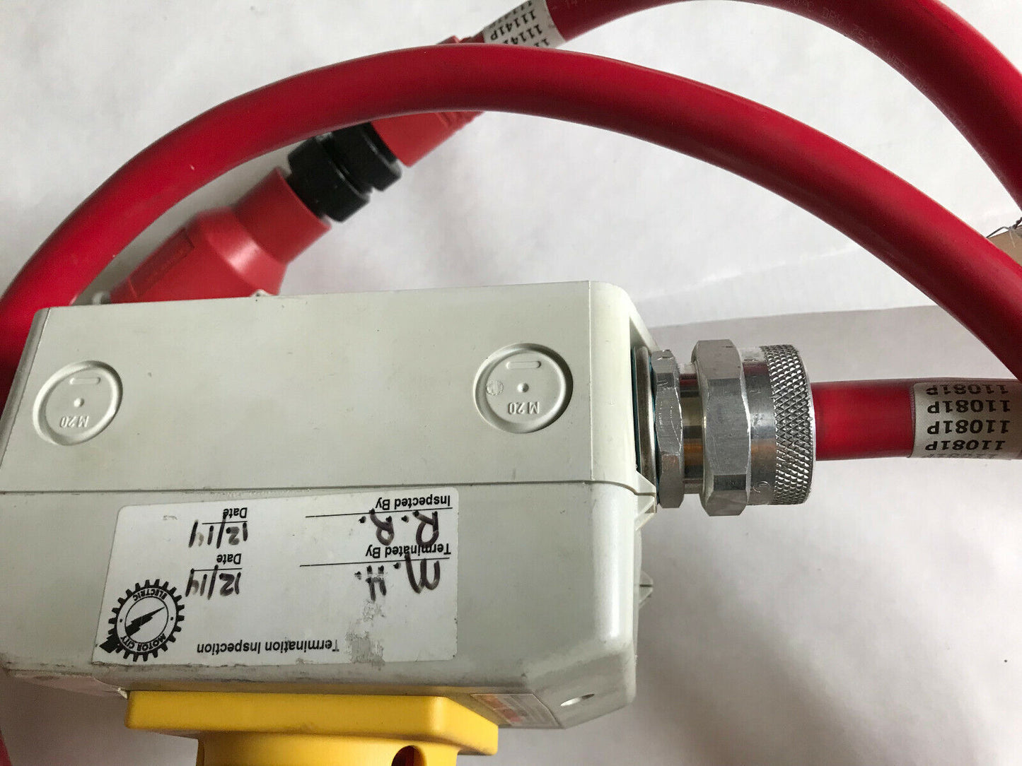 Amphenol Sine Systems P29858,Rp-24 Ckt31,P29859-M1.5 Cable Plus Off Switch,Sn
