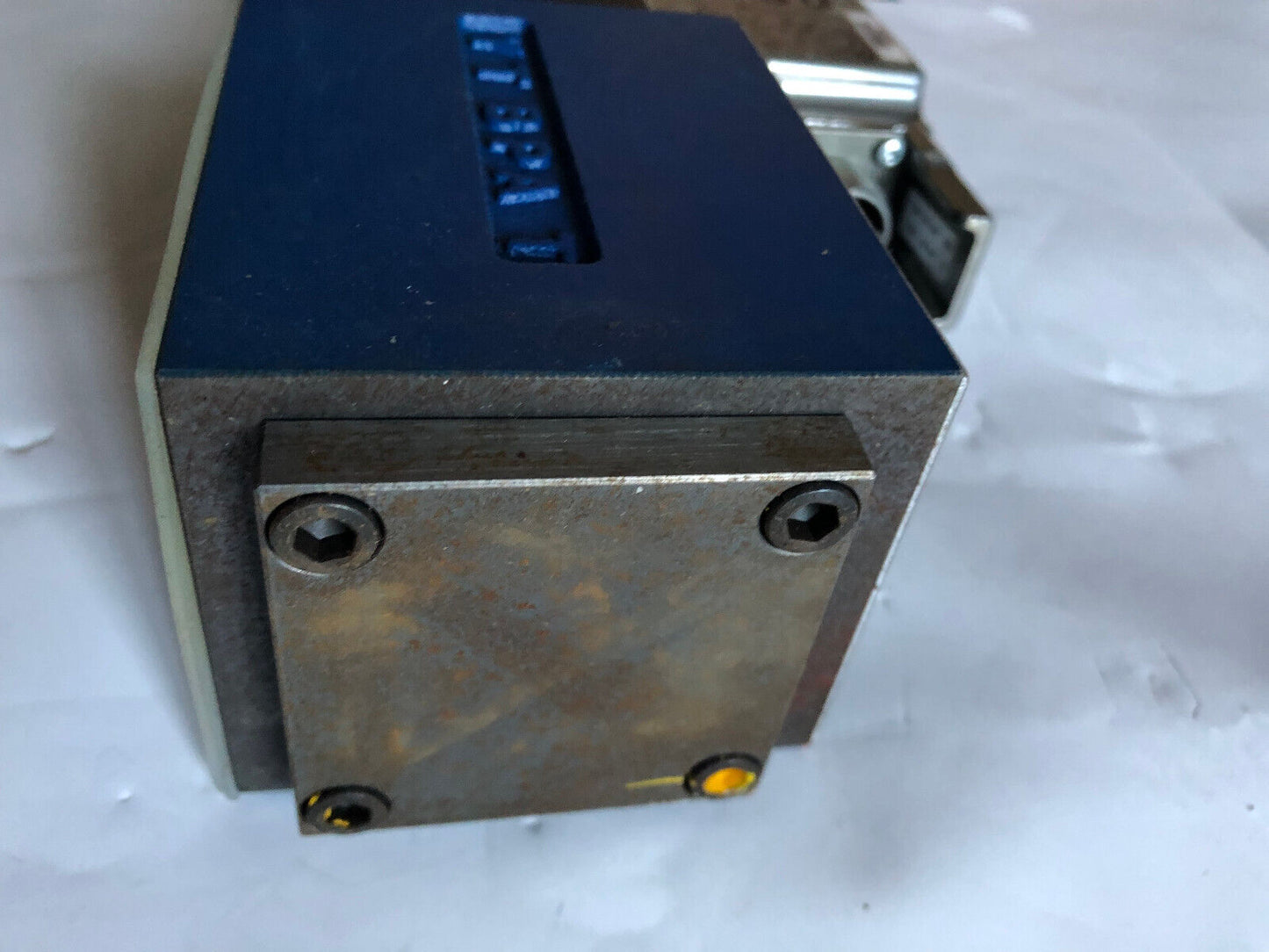 New Rexroth 0811404818 Hydraulic Servo Valve 4Wrpe 10 C B80m-2X/G24k0/A1m-846,Am