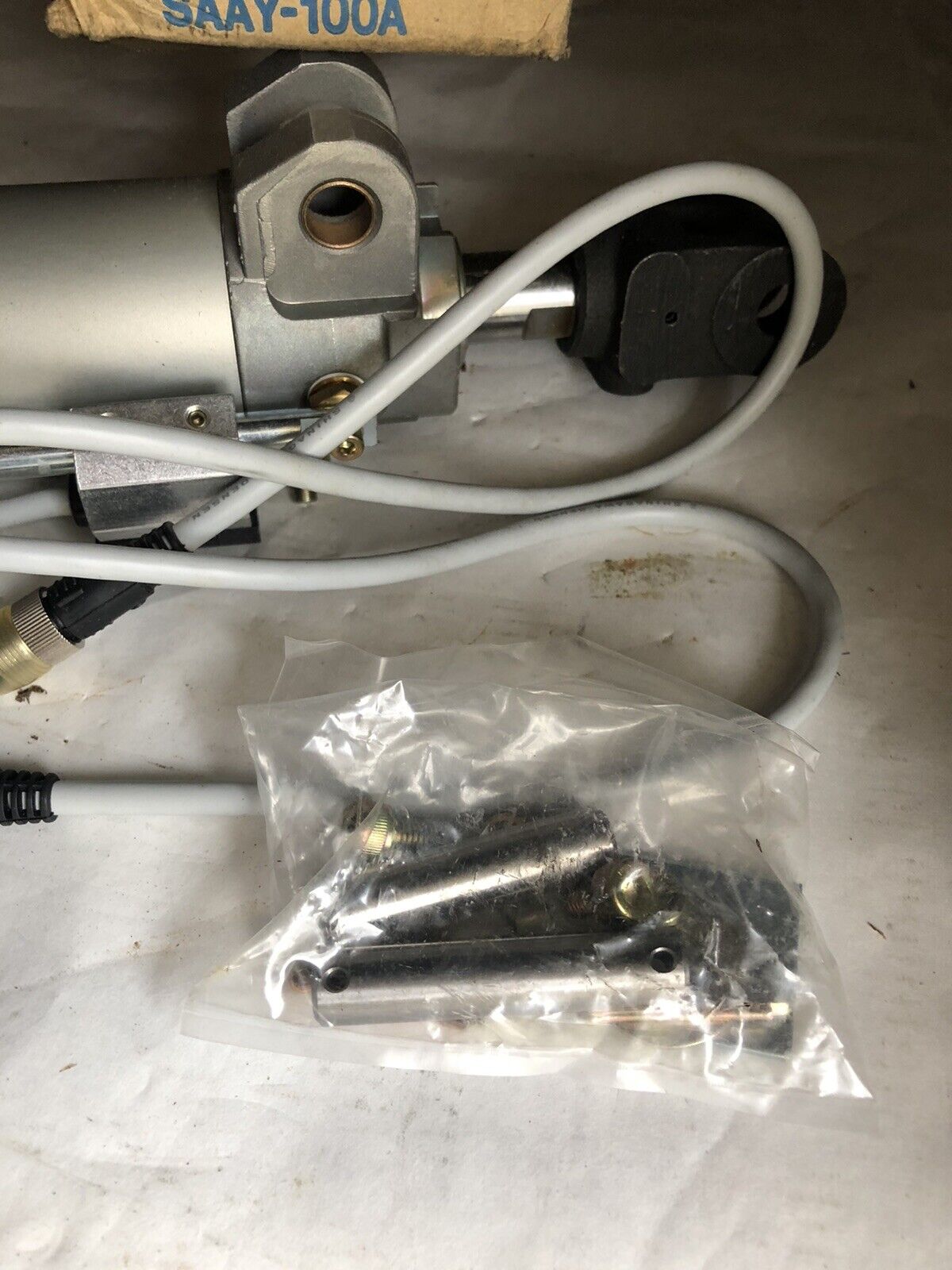 Smc Ckp1a50-100Y-P74-376-X738 Pneumatic Clamp Cylinder,Smc Ckp1a50-100Y-P7,Tc