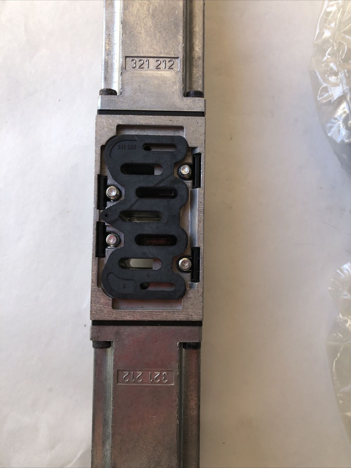 New Festo Lr-Zp-A/B-D1l Pneumatic Solenoid Valve Sw/Hex-3Mm 321 212,Fi