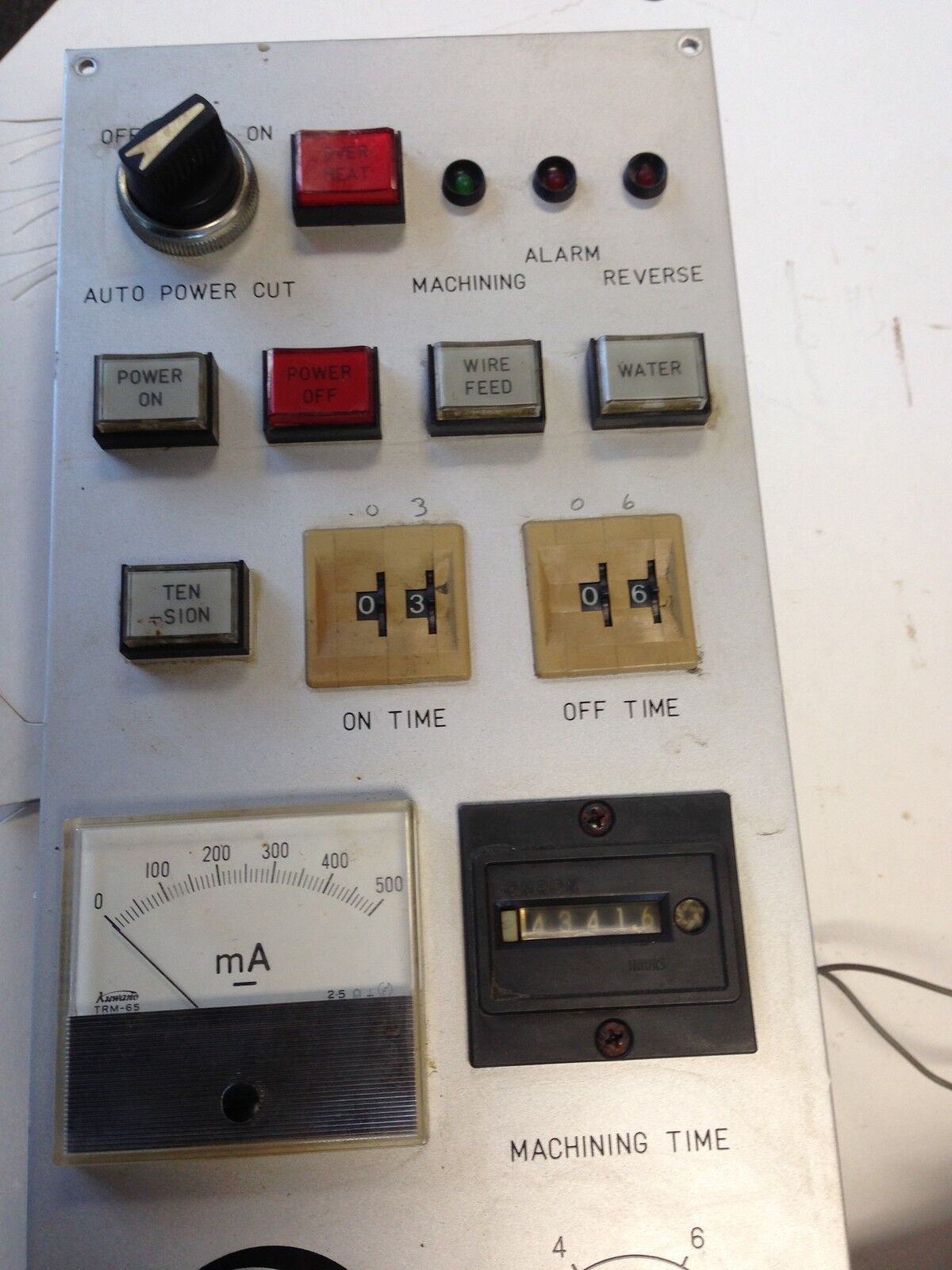 Okuma Howa Cnc Control Panel,Wire Feedrate,Volts,Amps A660-2001-T992,Display,Dc