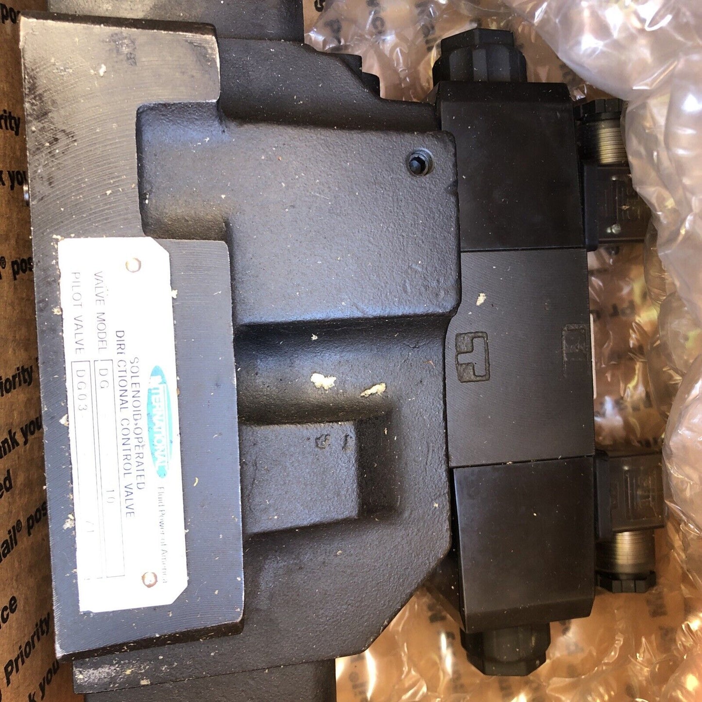 New International Dg03-6C-115Vac72dn,Dg08-Oc-E-10 Solenoid Hydraulic Valve,Hk