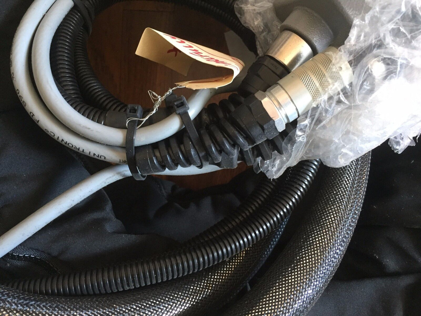 Parker P-6967A-300 Dual Hose,Glue 70538 Cable Unitronic Fd890,540N-6 Sae,Ap