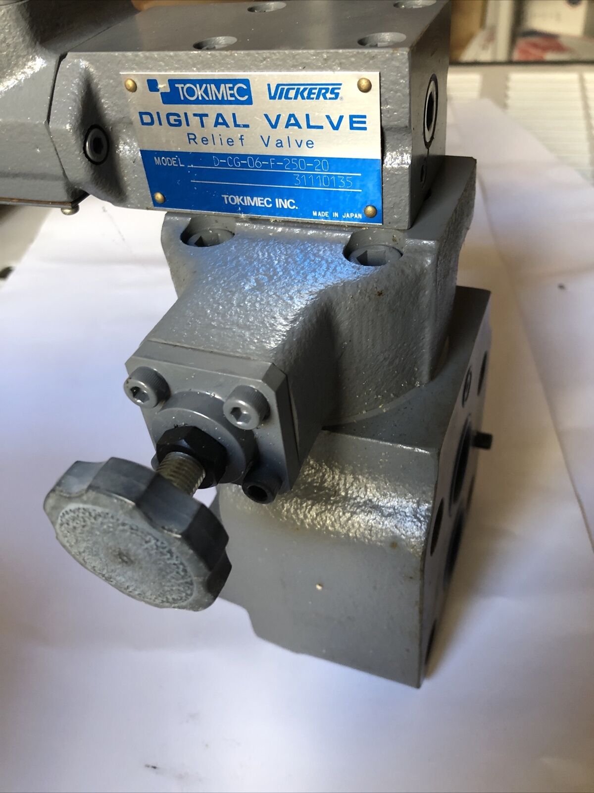 New Tokimec Vickers D-Cg-06-F-250-20 Hydraulic Digital Relief Valve 3110135,De
