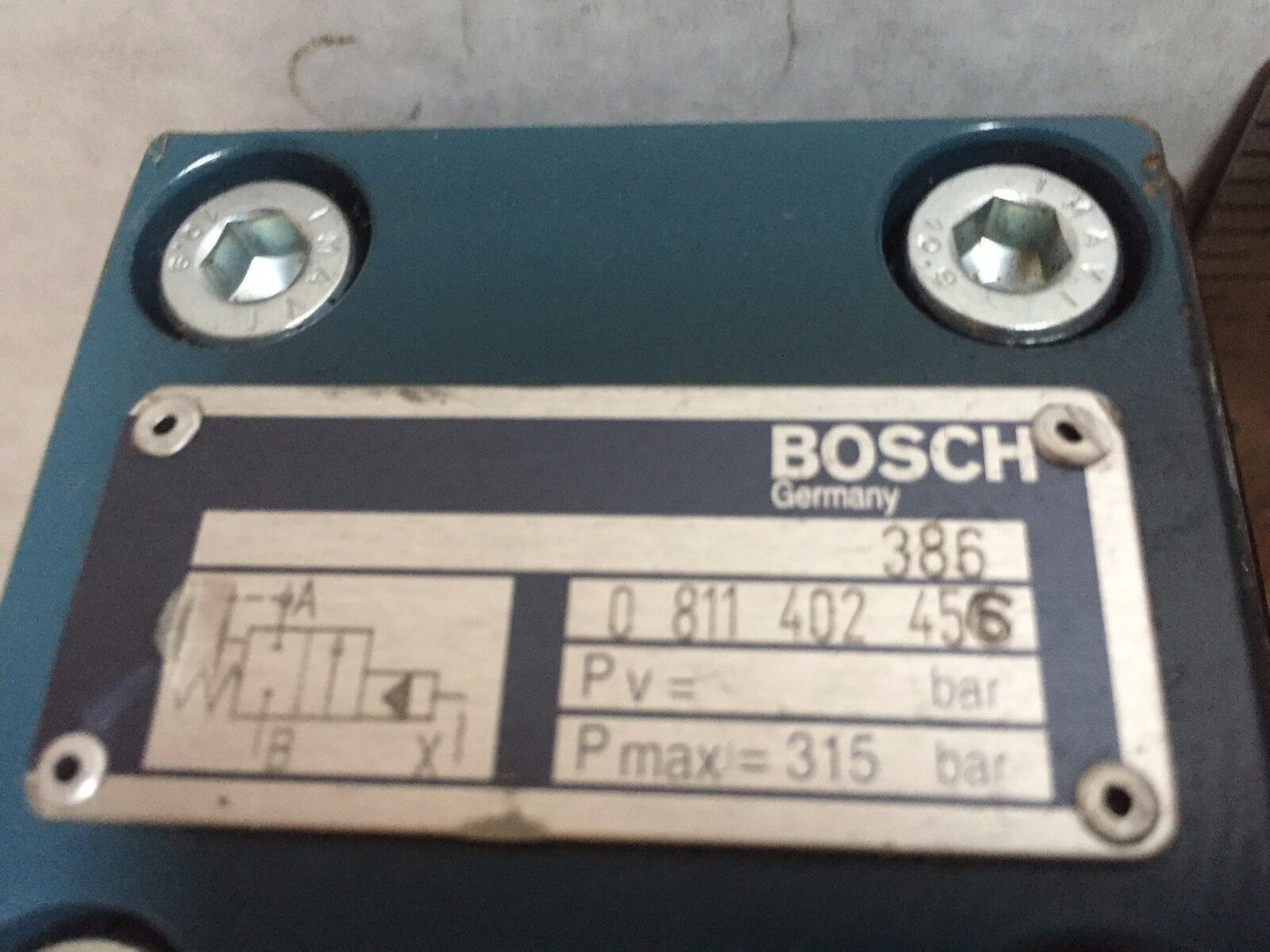 Bosch 386 0 811 402 456 Pressure Relief Valve,F-500420,Bosch 0 811 402 038,An