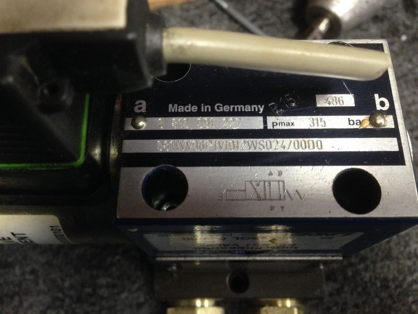 Bosch 0 810 091 227 Directional Control Valve 0 811 304 101,1504Sol,Tj